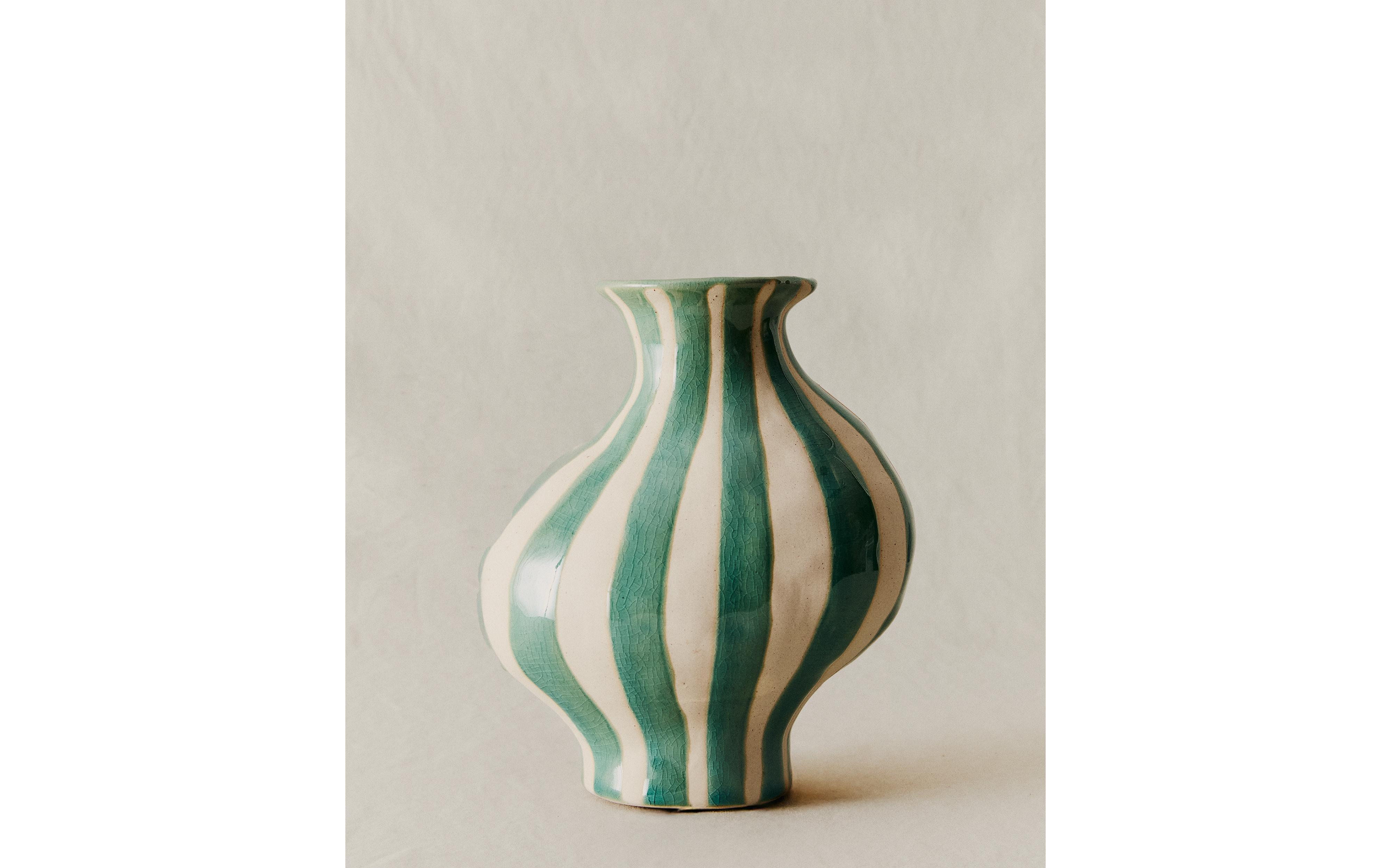 IRREGULAR DECORATIVE CERAMIC VASE product thumbnail 8