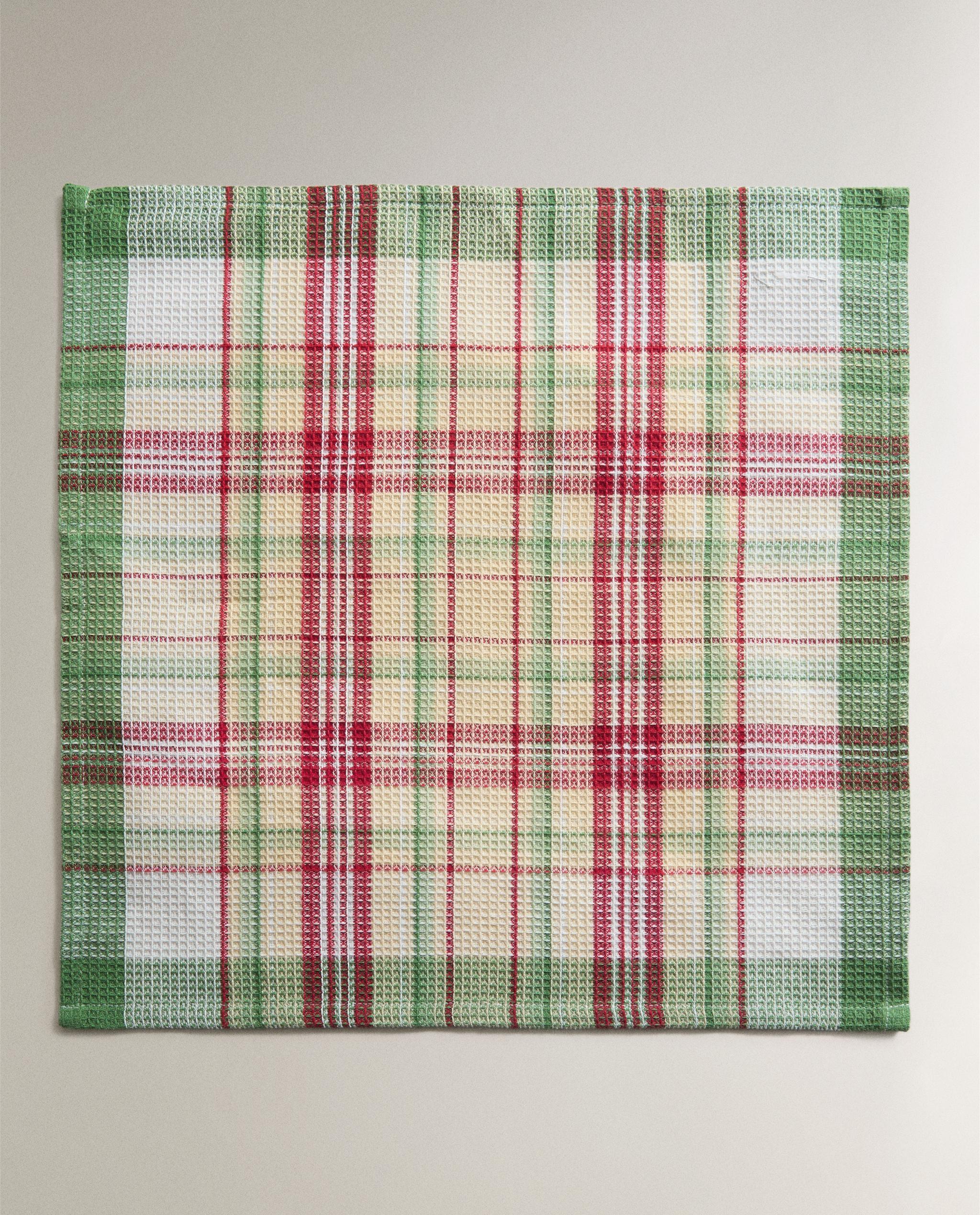 PACK OF WAFFLE-KNIT TEA TOWELS (PACK OF 3) product thumbnail 4