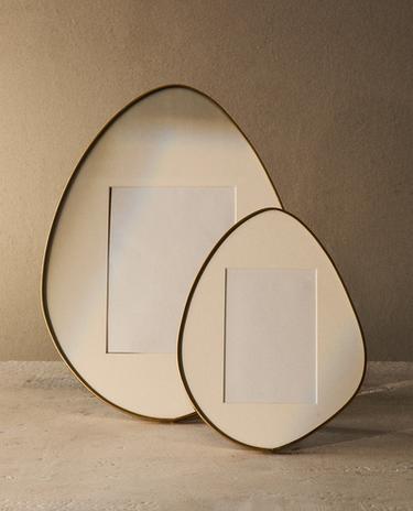 IRREGULAR-SHAPED FRAME