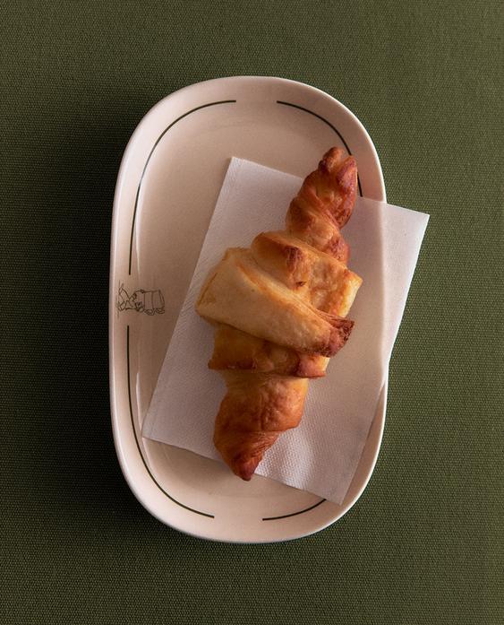 STONEWARE CAFÉ SERVING DISH