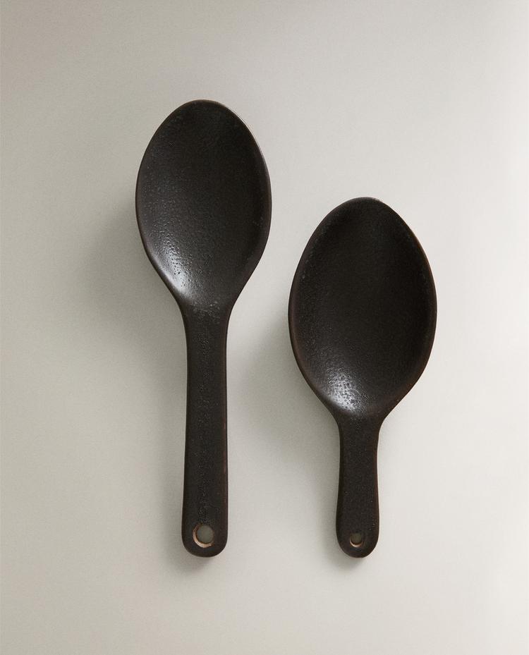 SET OF STONEWARE SPOONS WITH RAISED DETAIL (SET OF 2)