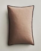 HOUSSE DE COUSSIN OVERLOCK
