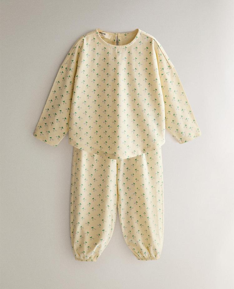 PIJAMA INFANTIL FLORECITAS