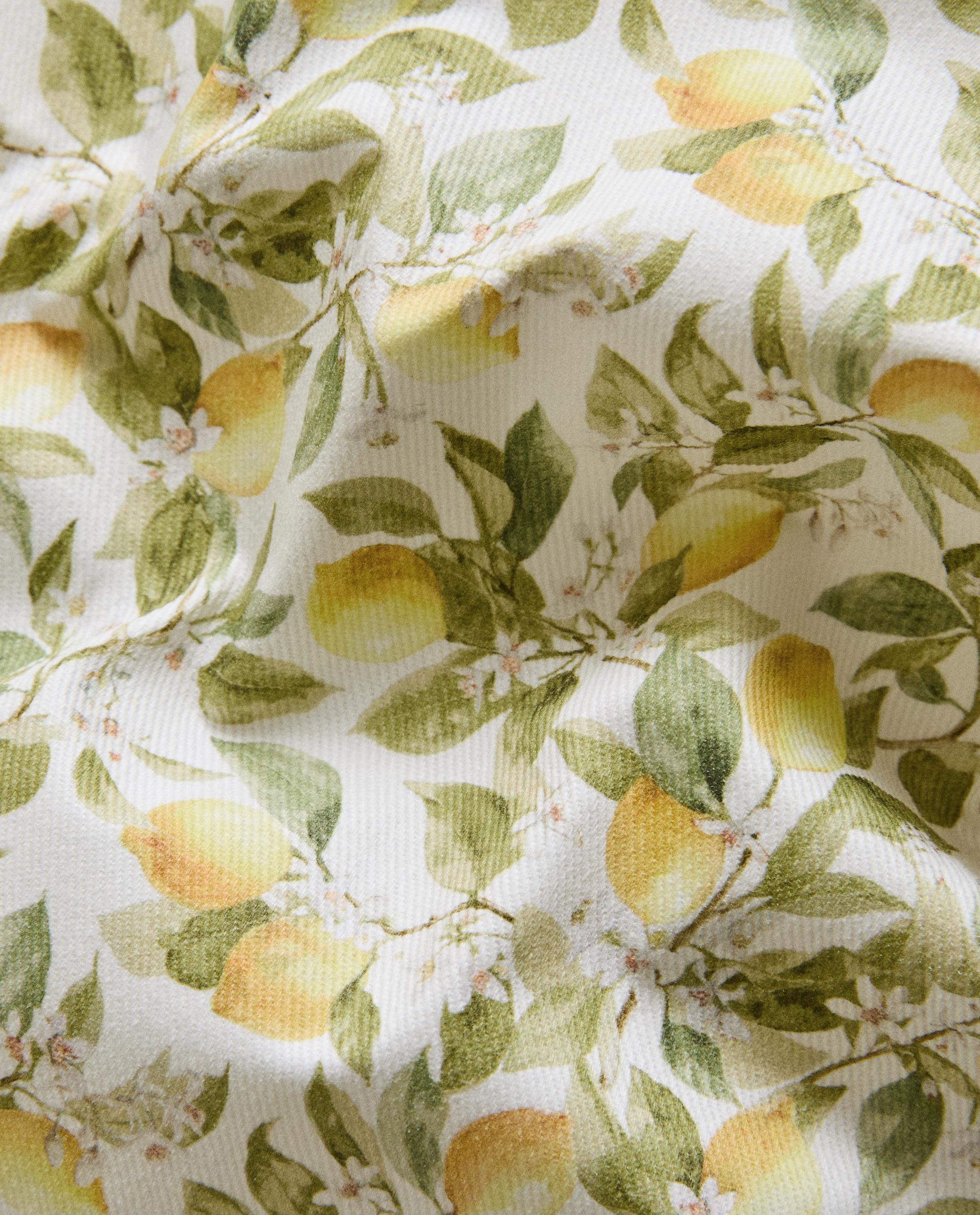 RESIN-COATED LEMON TABLE RUNNER product thumbnail 6