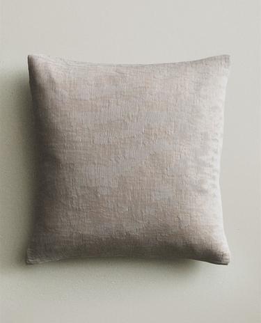 PLEATED CUSHION COVER