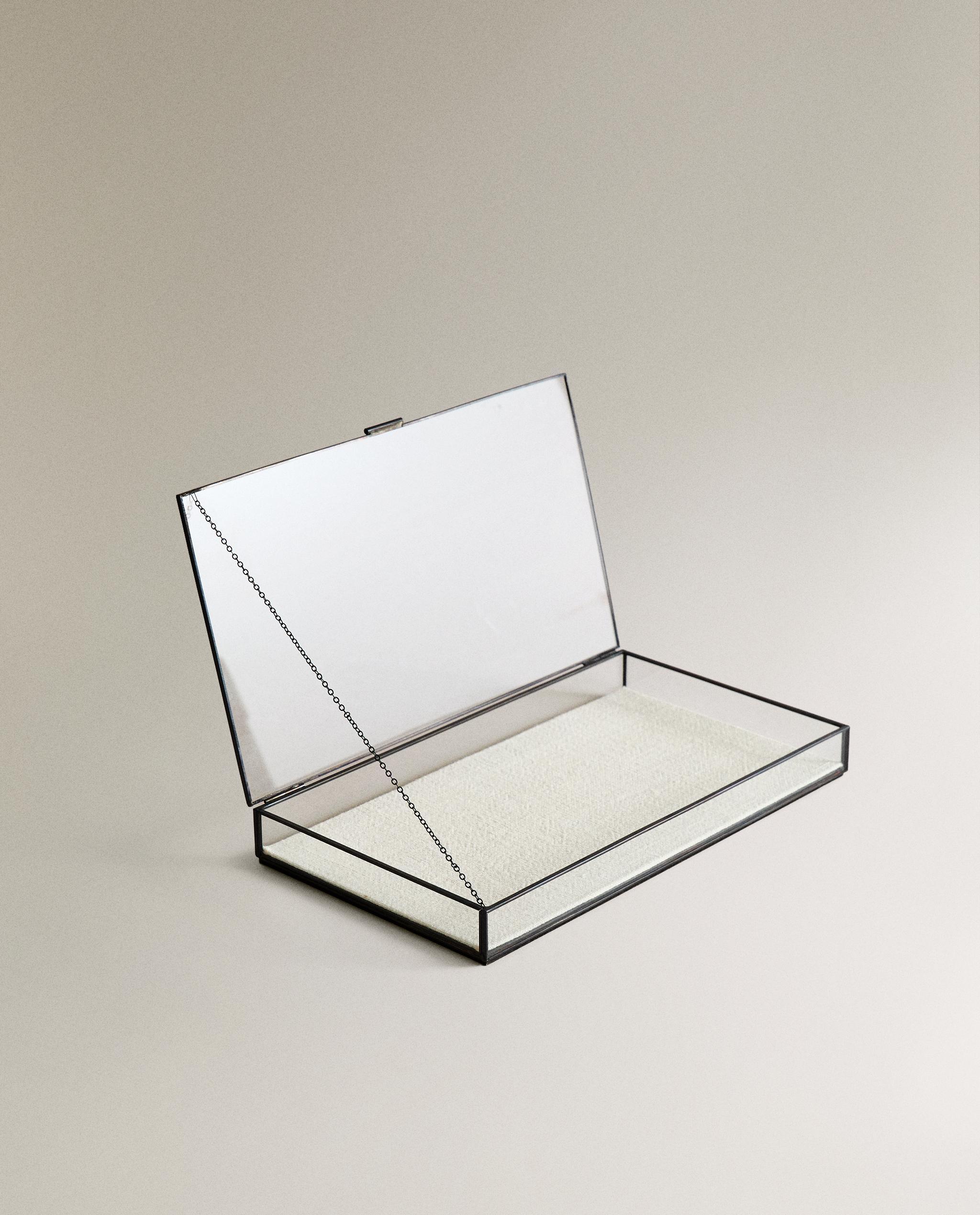 JEWELLERY BOX WITH BLACK METAL BORDER product thumbnail 13