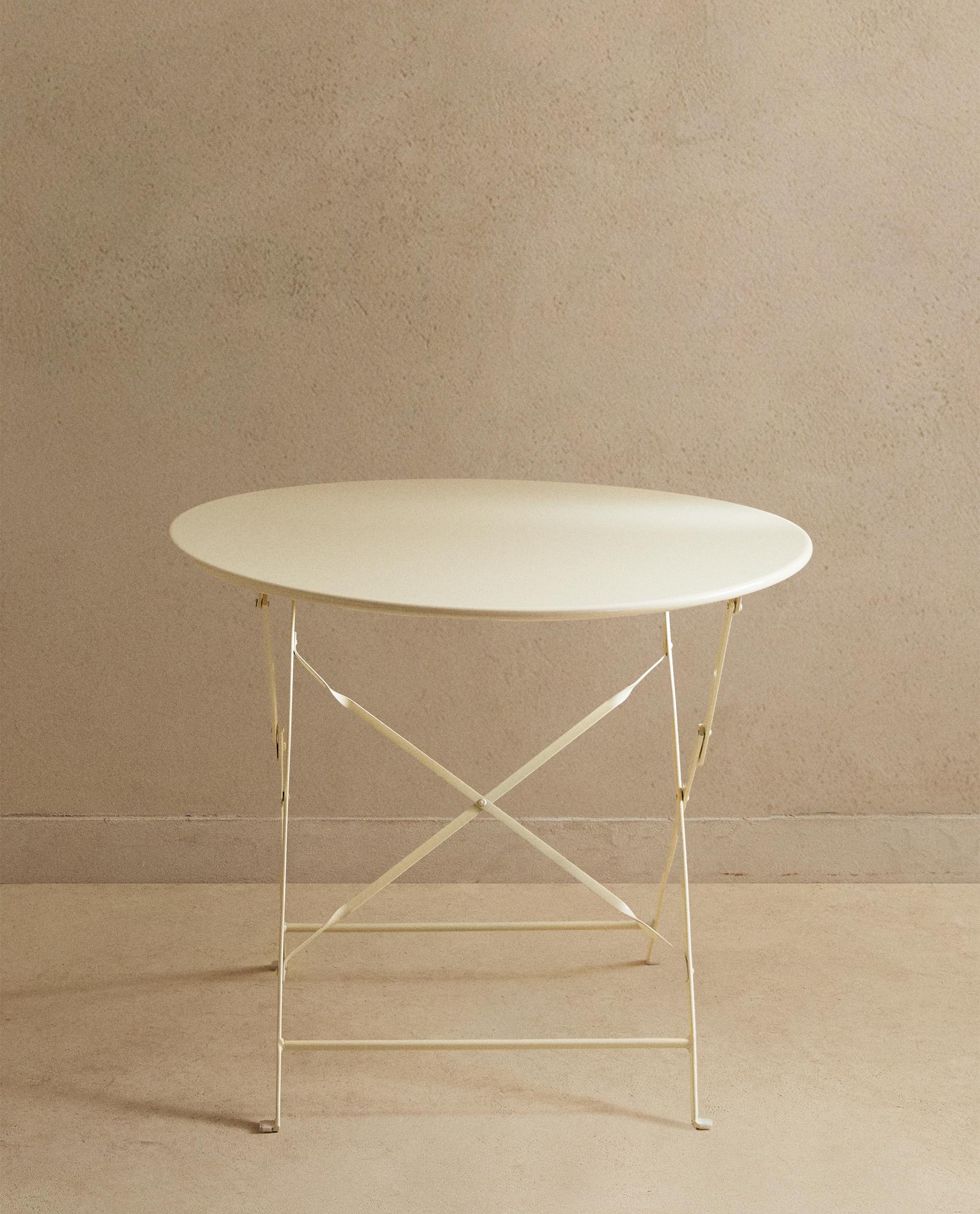 ROUND LACQUERED METAL TABLE