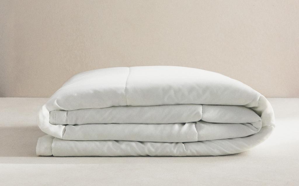 MICROFIBER SUMMER DUVET INSERT (125 GSM) MICROFIBER SUMMER DUVET INSERT (125 GSM)