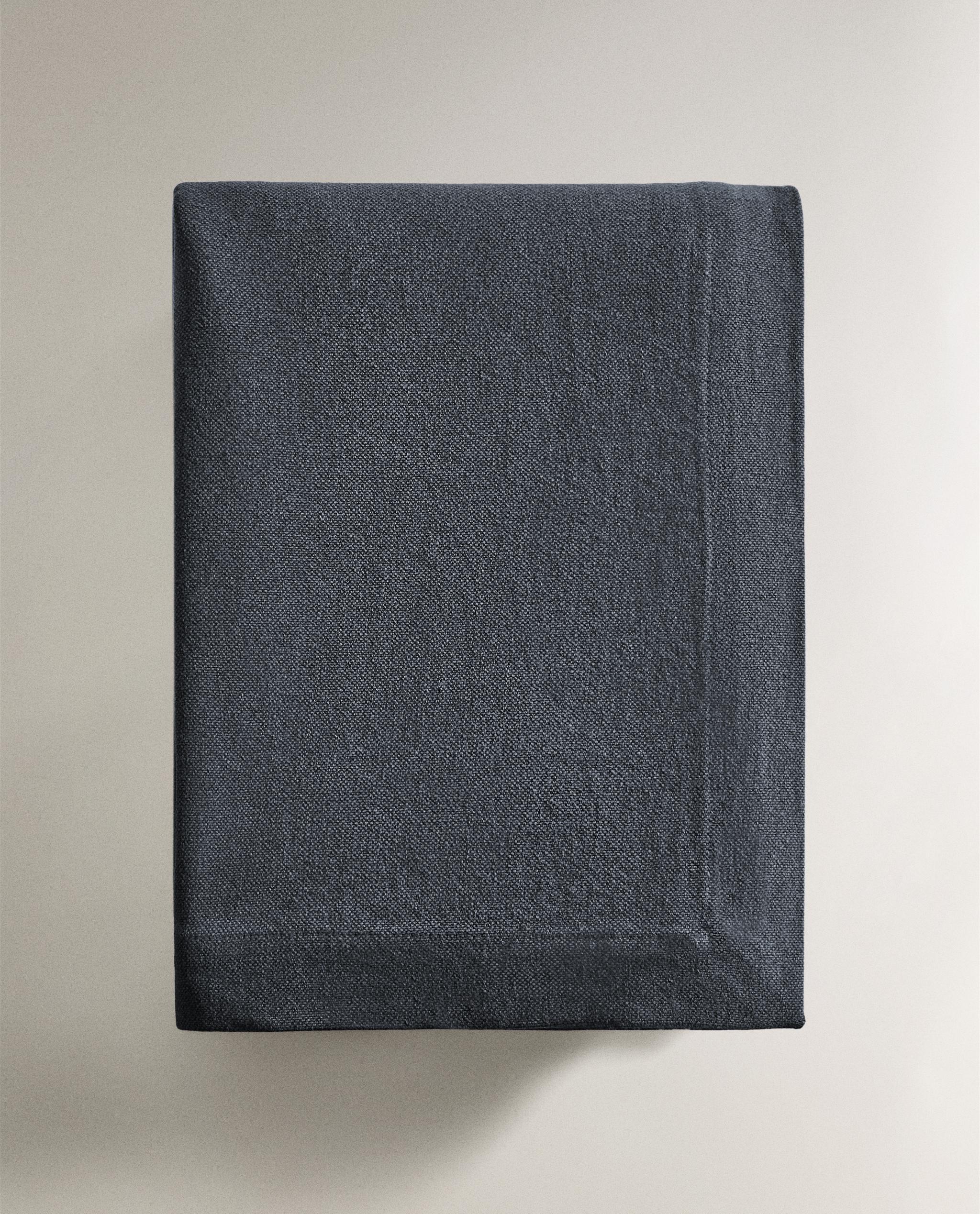 カラー リネンヘビーウェイト テーブルクロス | Zara Home 日本/Japan