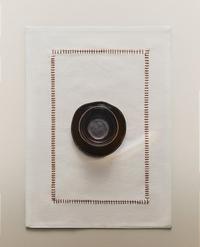 PLACEMAT WITH CONTRAST TOPSTITCHING