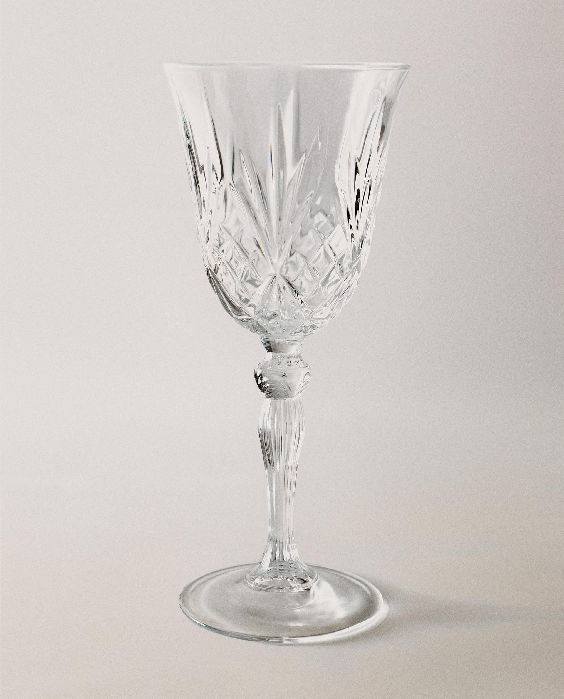 GESCHLIFFENES KRISTALLGLAS GESCHLIFFENES KRISTALLGLAS