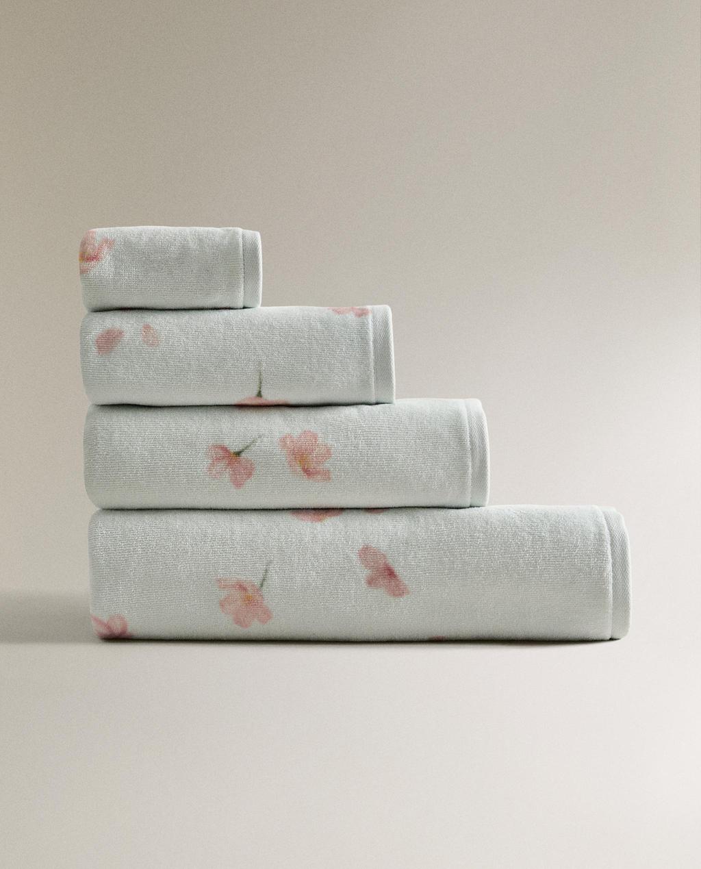 플로랄 프린트 벨루어 욕실 타월 플로랄 프린트 벨루어 욕실 타월