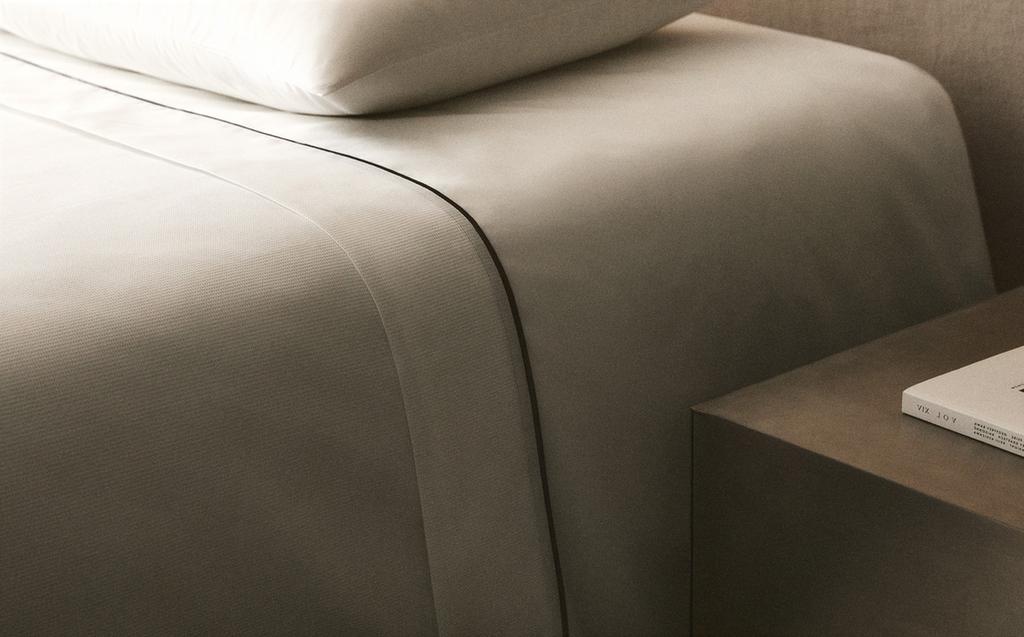 DUVET COVER FLAT SHEET WITH PIQUÉ PIPING