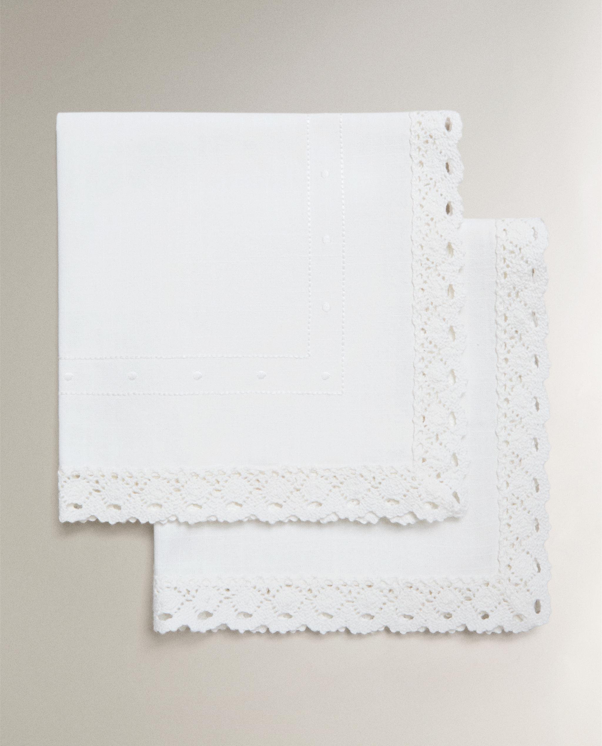 PACK OF EMBROIDERED AND LACE TRIM COTTON NAPKIN (PACK OF 2) product thumbnail 7