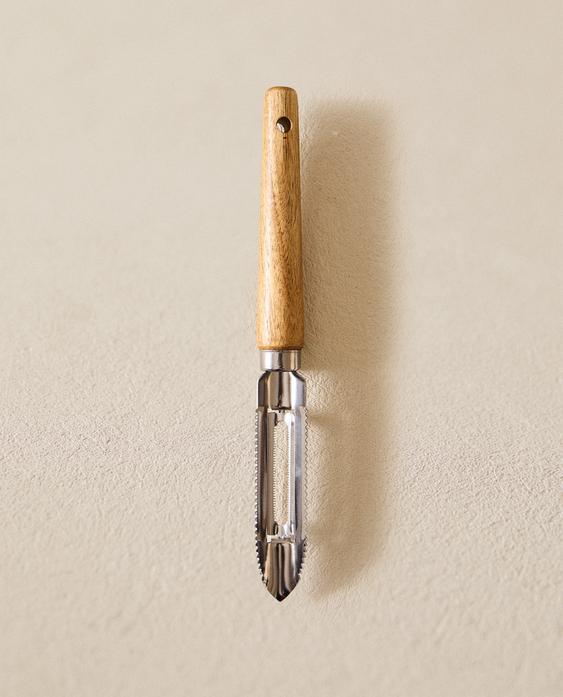 مقشرة مطبخ بمقبض خشب مقشرة مطبخ بمقبض خشب