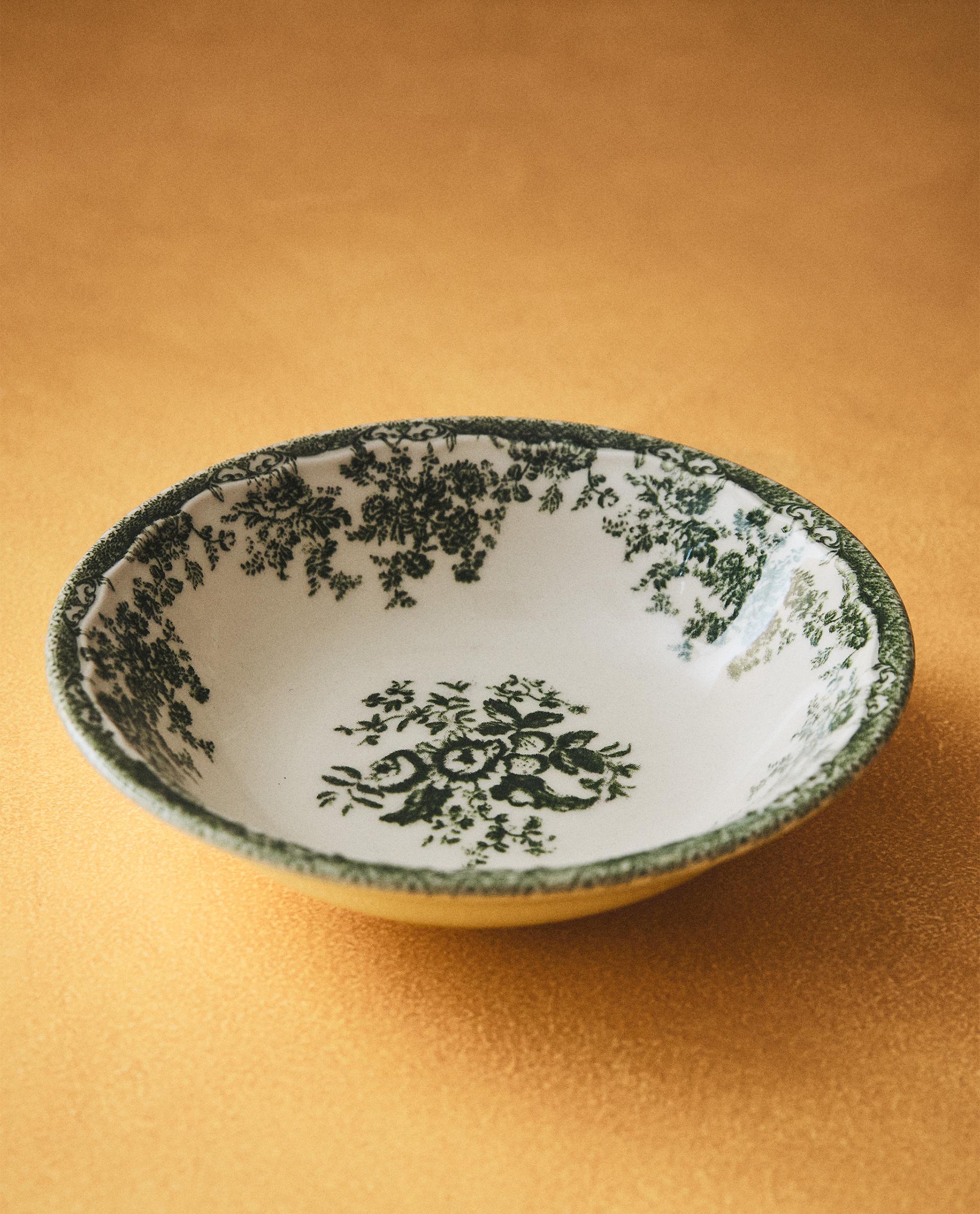 ディナープレート クレイポッタリー 花柄 | Zara Home 日本/Japan ディナープレート クレイポッタリー 花柄 | Zara Home 日本/Japan