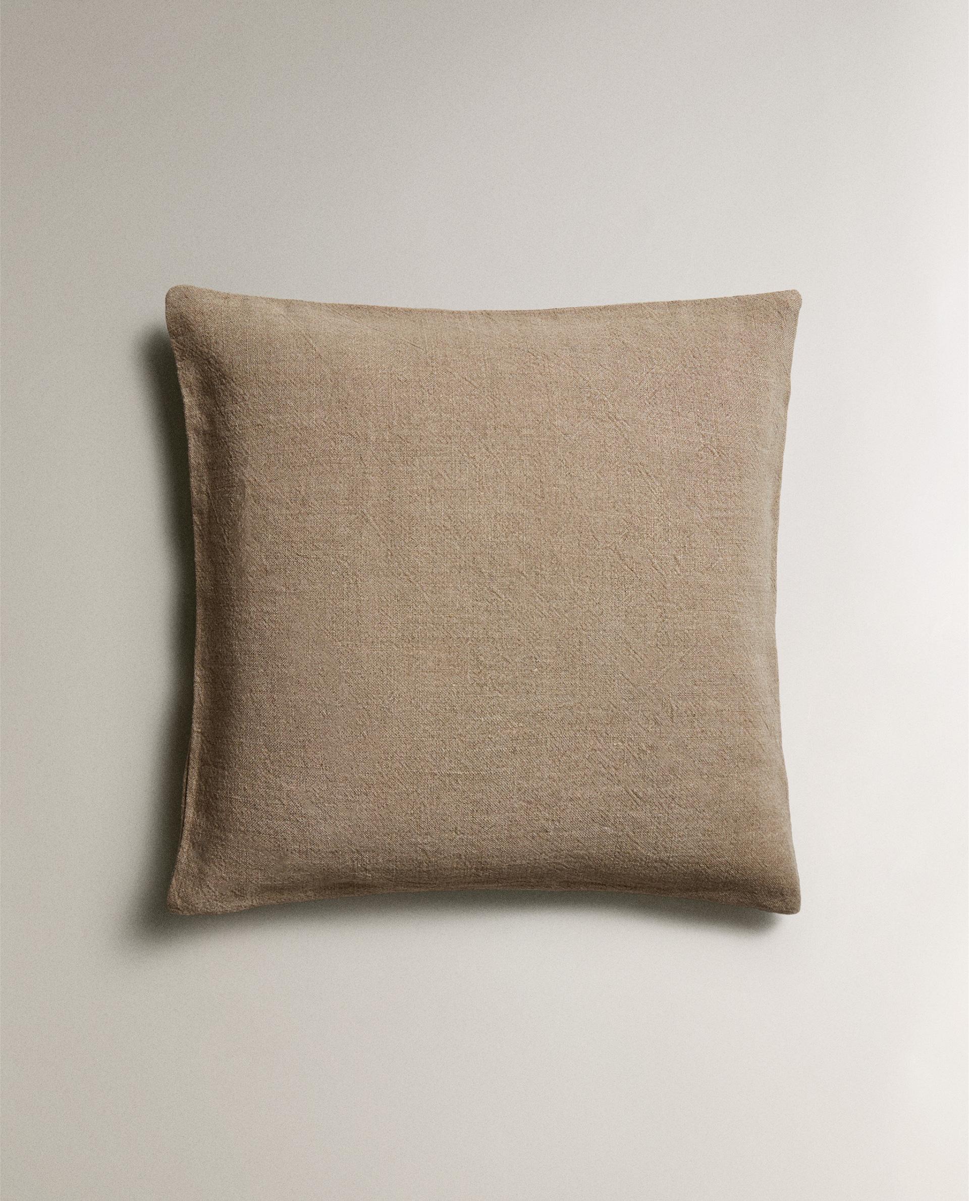 ウォッシュリネンベッドカバー用プレーンクッションカバー | Zara Home