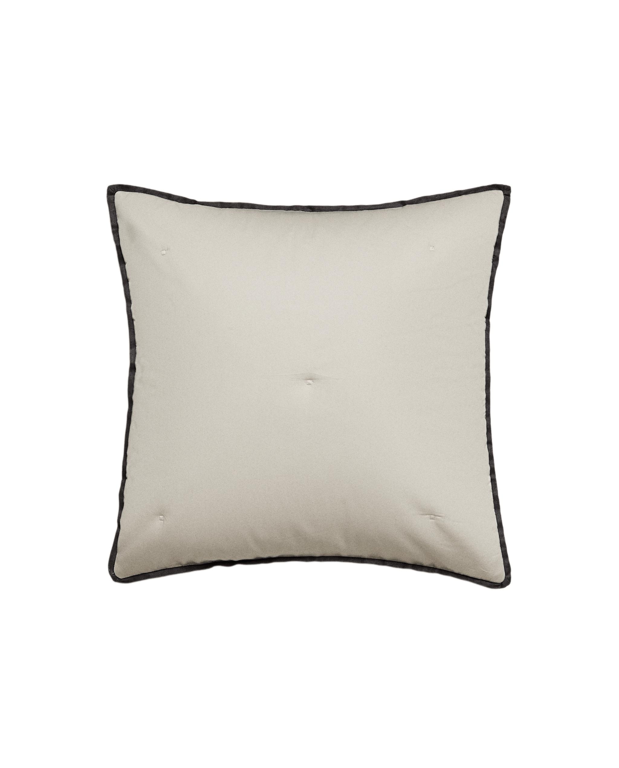 サテンリネン ドット クッションカバー | Zara Home 日本/Japan