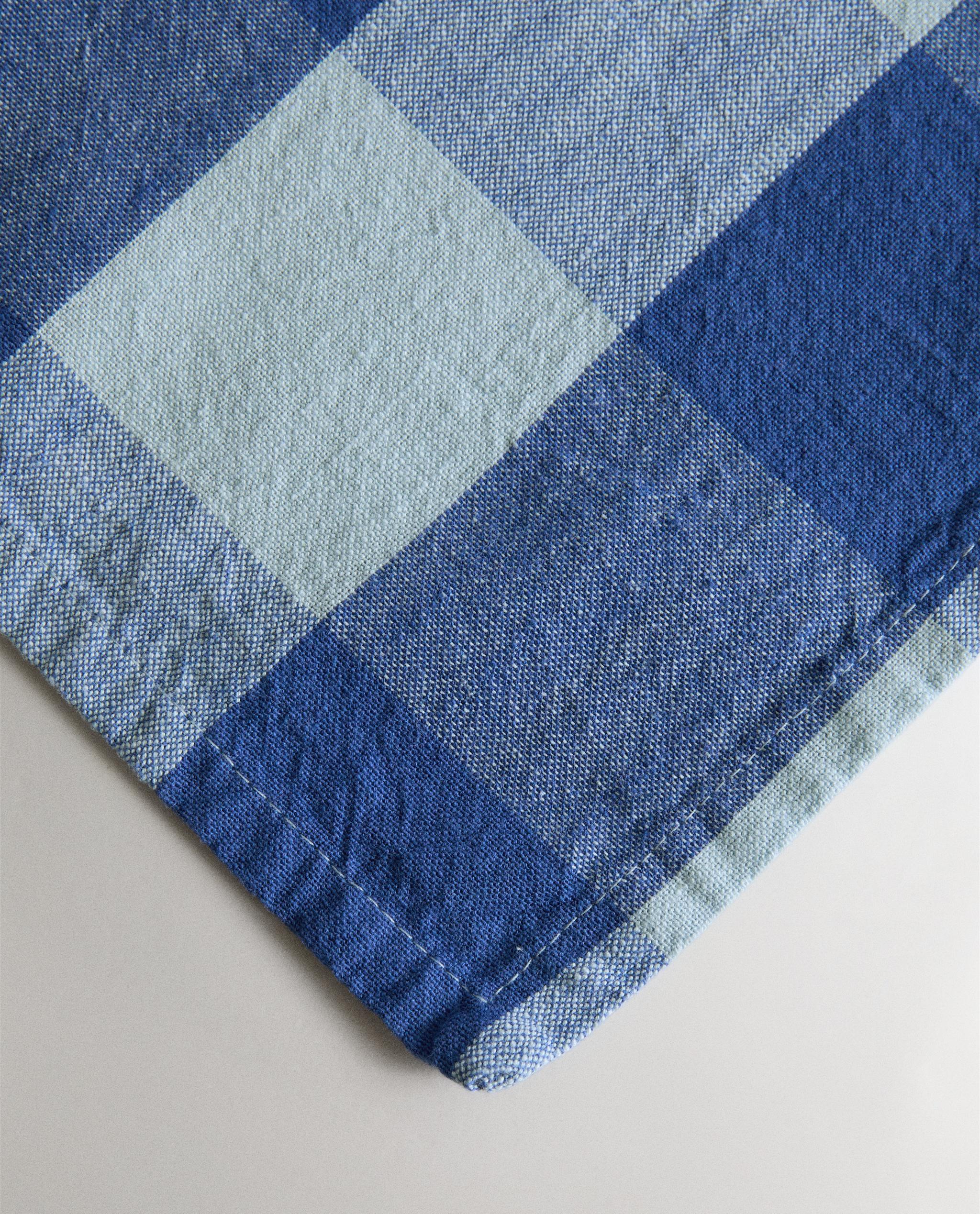 CHECK COTTON TABLECLOTH product thumbnail 2