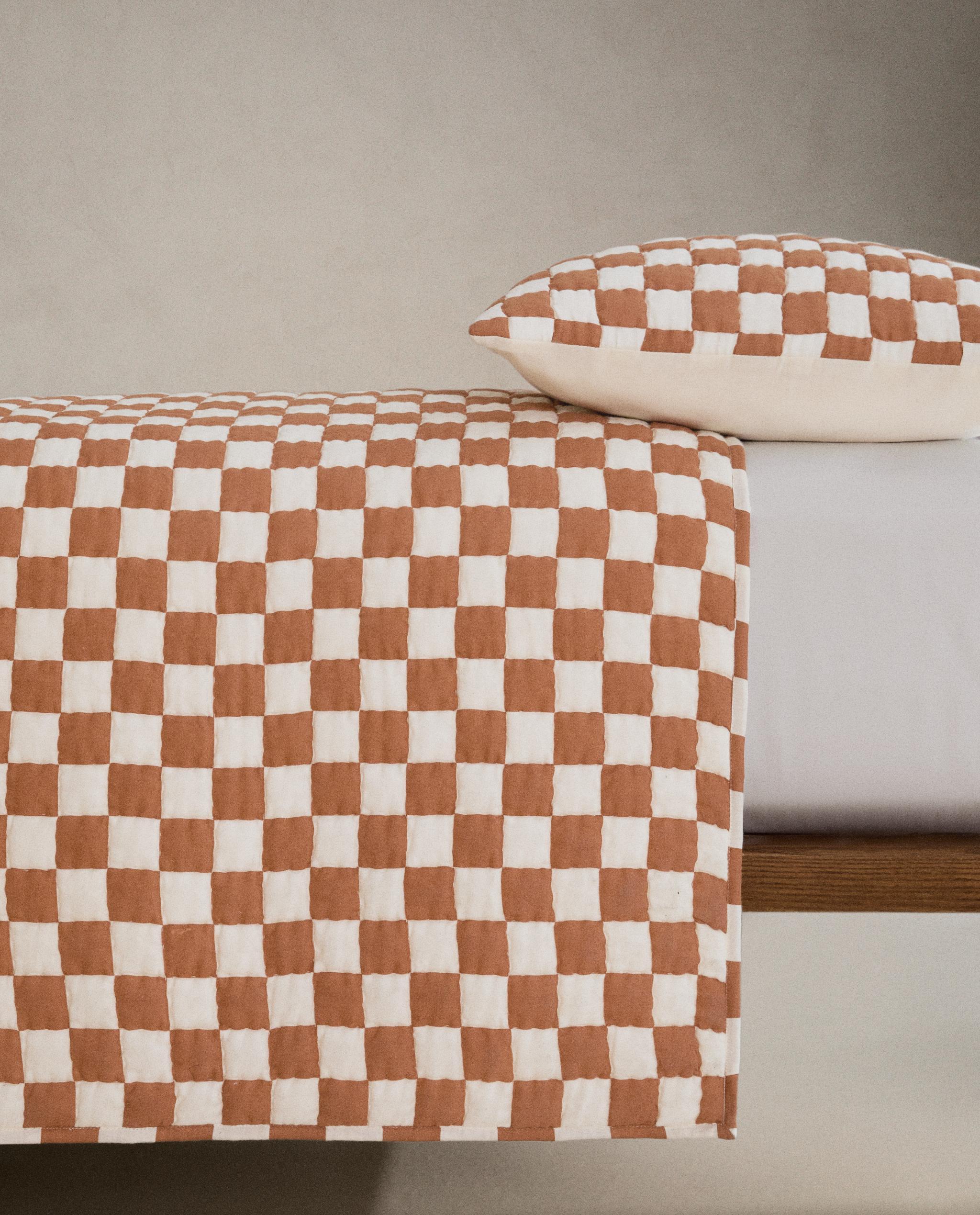 CHECK COTTON QUILTED BEDSPREAD product thumbnail 5