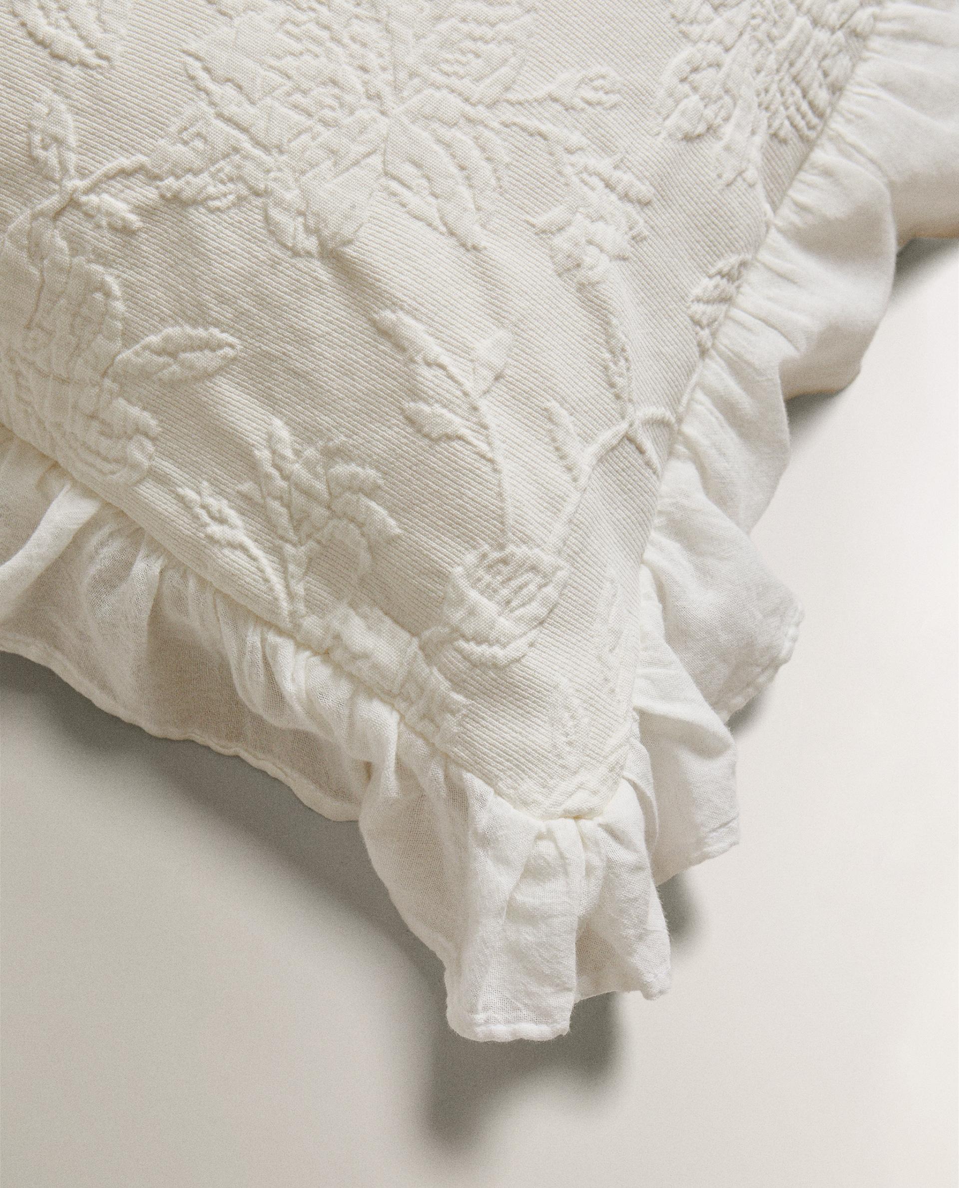 Zara  ジャカードのフリル付きベッドカバー ジャカードのフリル付きベッドカバー | Zara Home 日本/Japan
