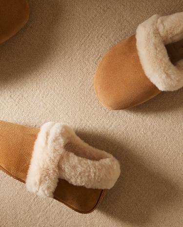 COSY LEATHER SLIPPERS