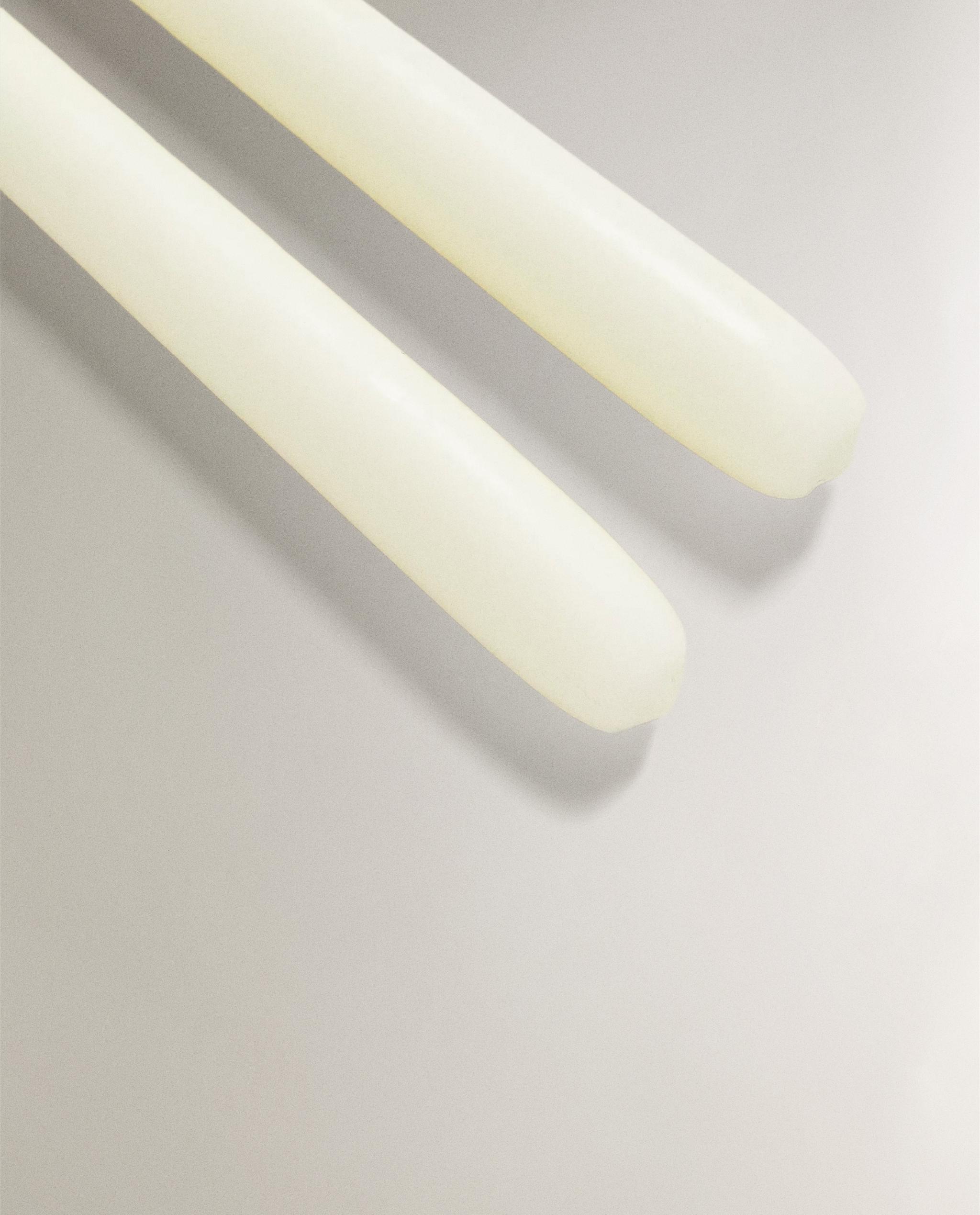 LONG DECORATIVE CANDLE (PACK OF 2) product thumbnail 4