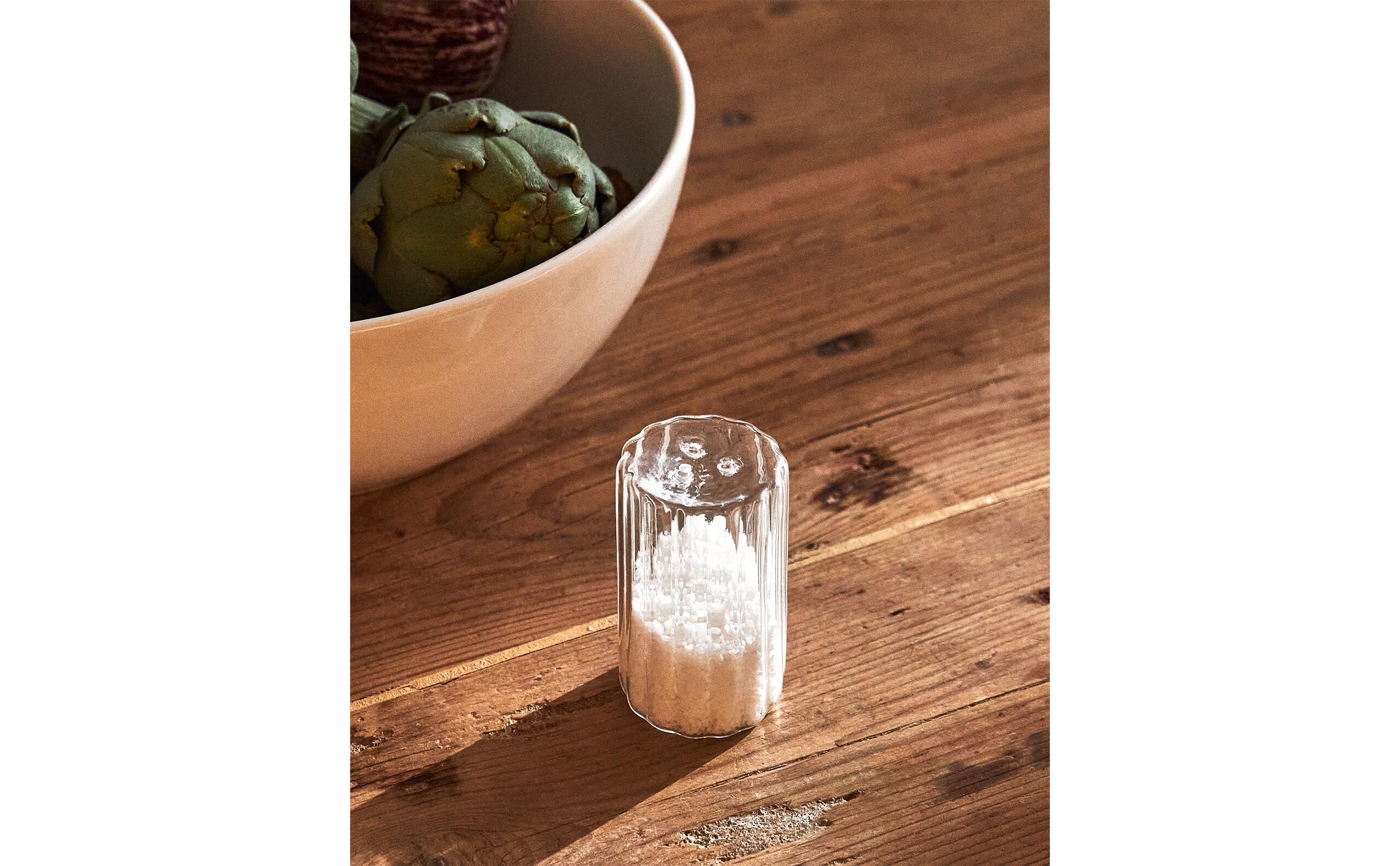 BOROSILICATE GLASS SALT SHAKER product thumbnail 15