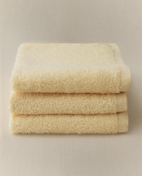 PACK OF COTTON HAND TOWELS (PACK OF 3)