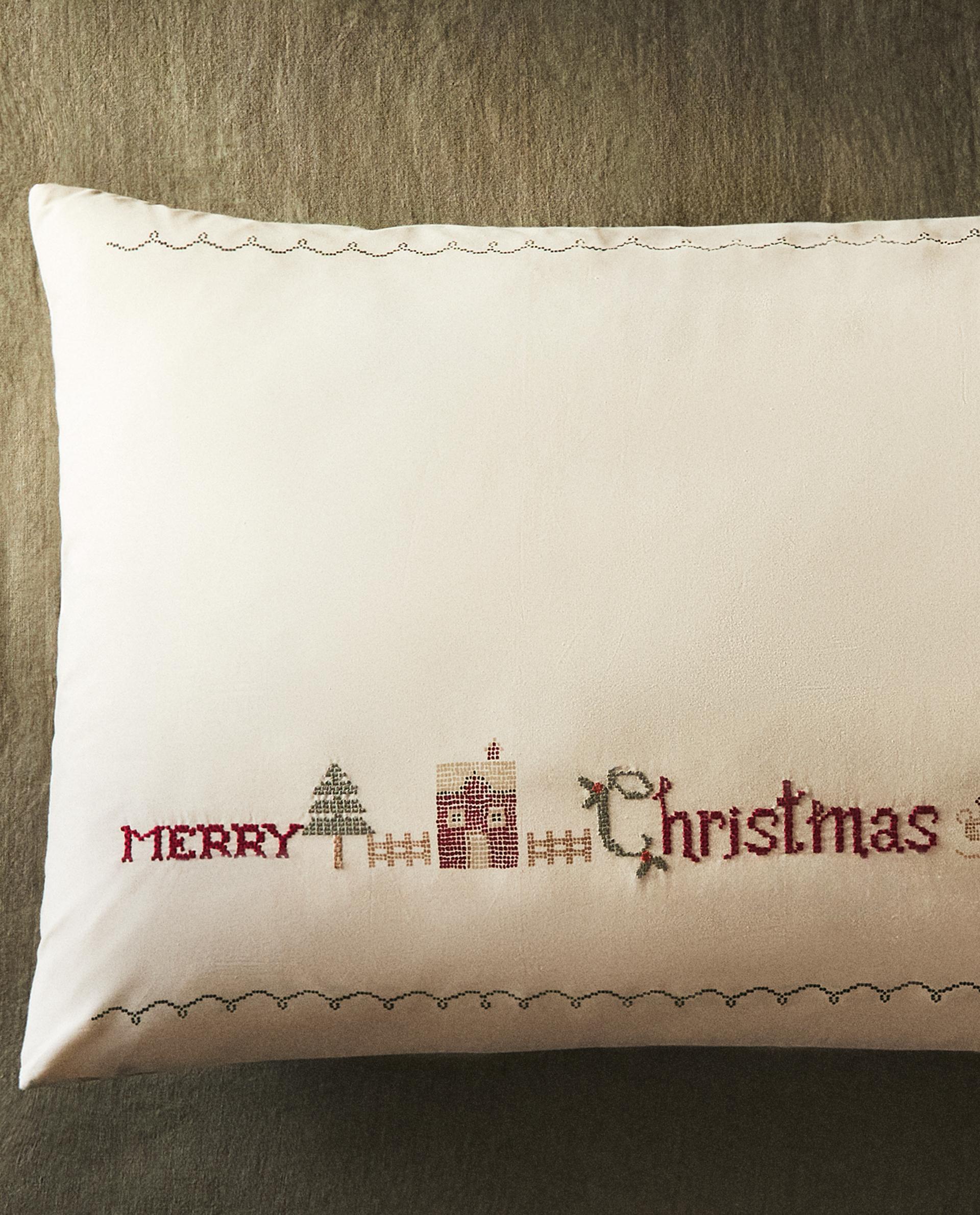 CHILDREN’S CHRISTMAS STITCHING PILLOWCASE