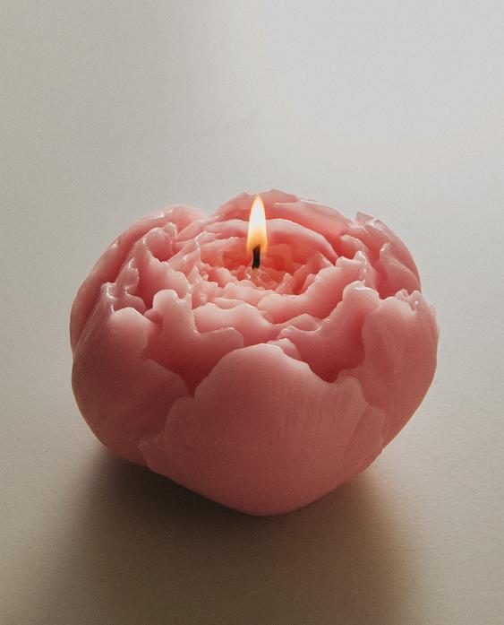 DECORATIVE FLORAL CANDLE