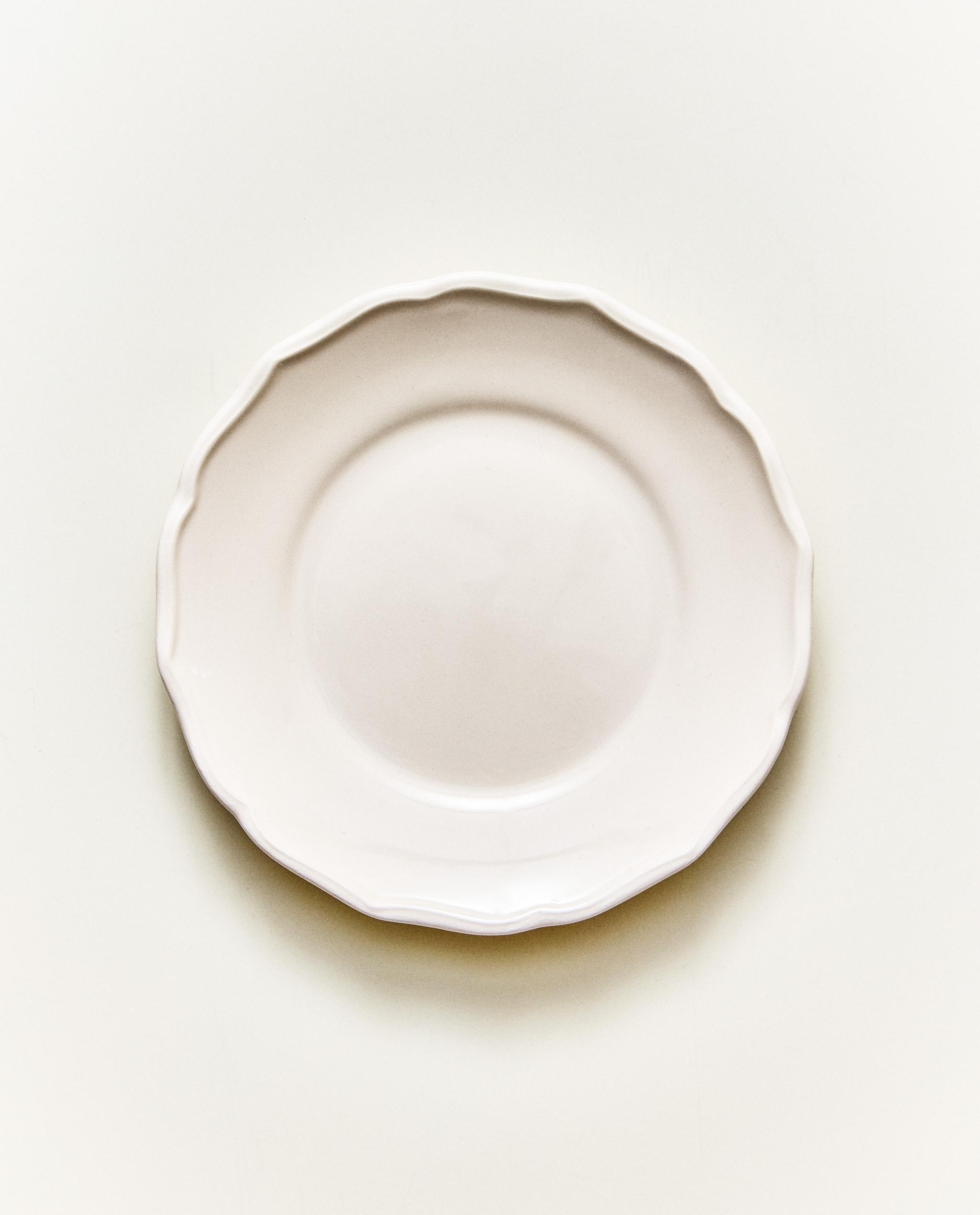 EARTHENWARE SIDE PLATE WITH RAISED-DESIGN EDGE product thumbnail 8