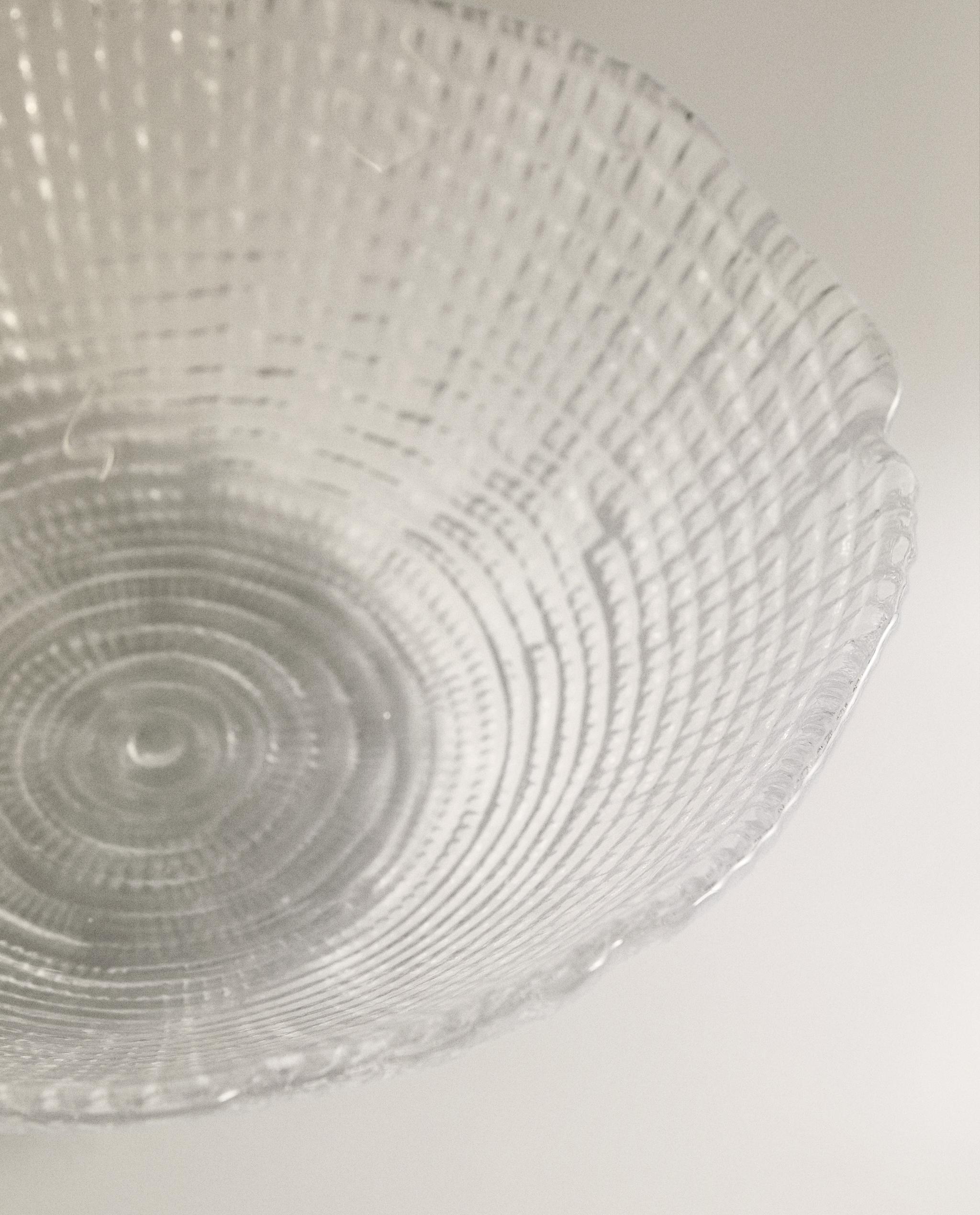 GLASS BOWL WITH RAISED DESIGN product thumbnail 6