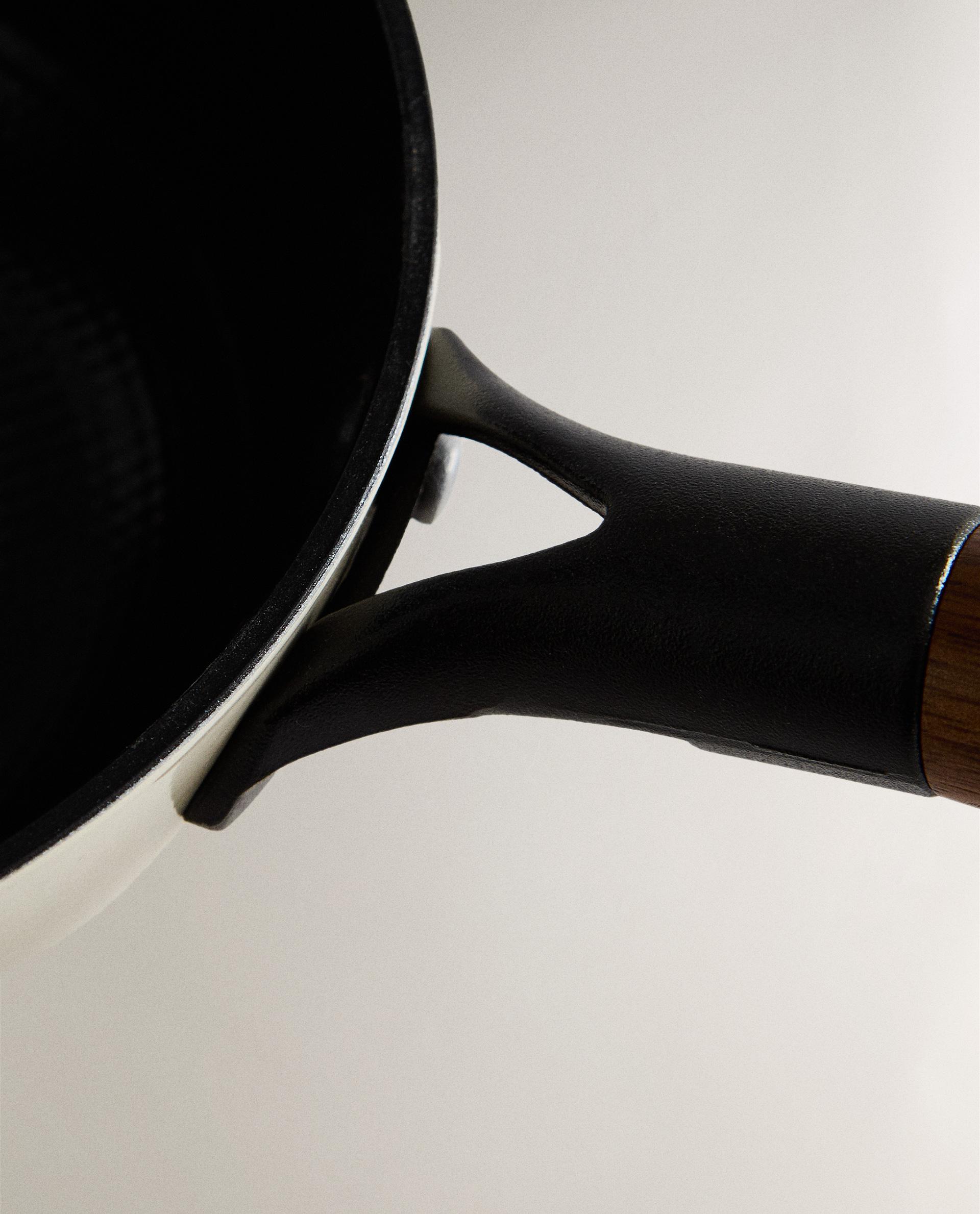 IRON SAUCEPAN product thumbnail 4