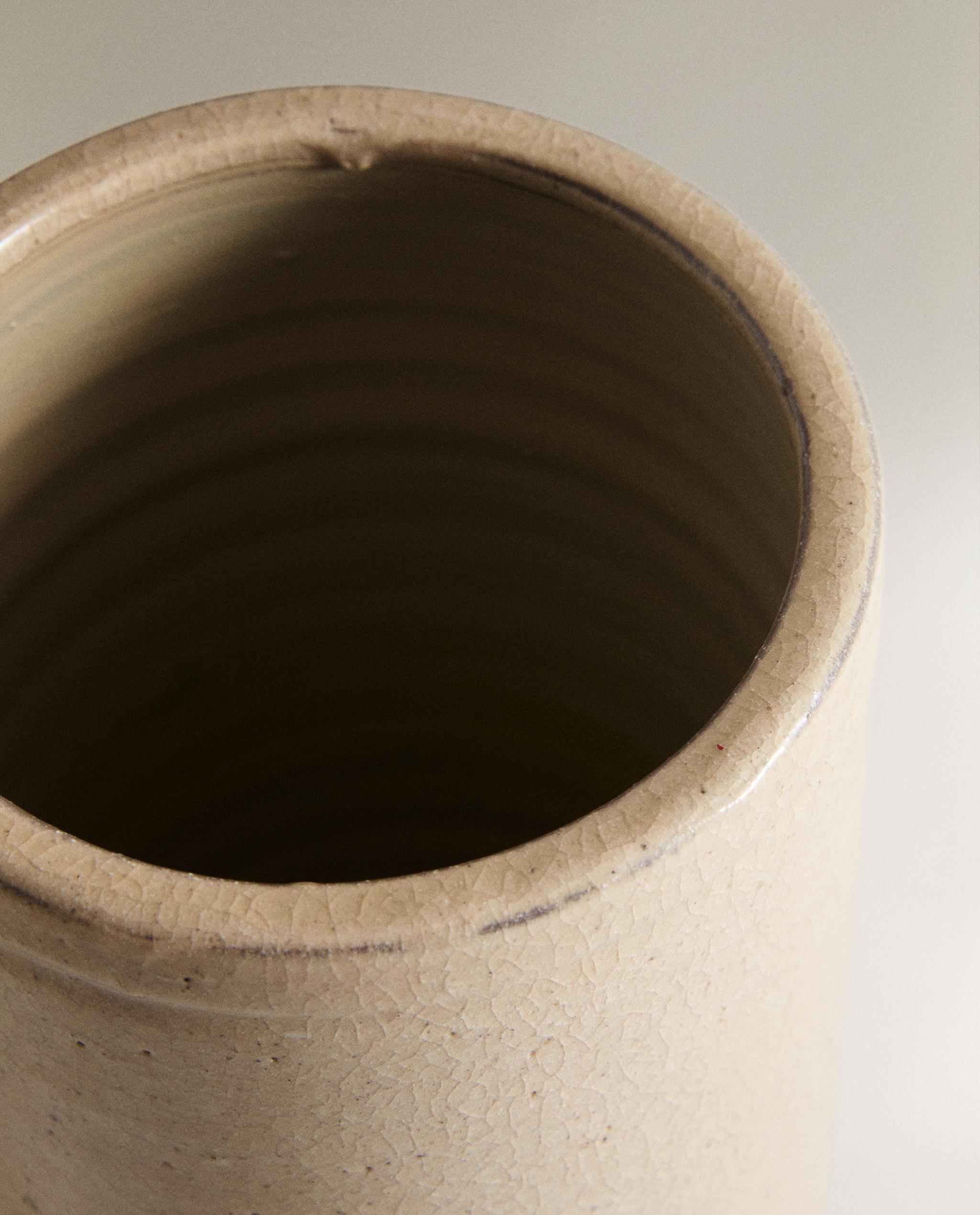 CYLINDRICAL CERAMIC VASE product thumbnail 3