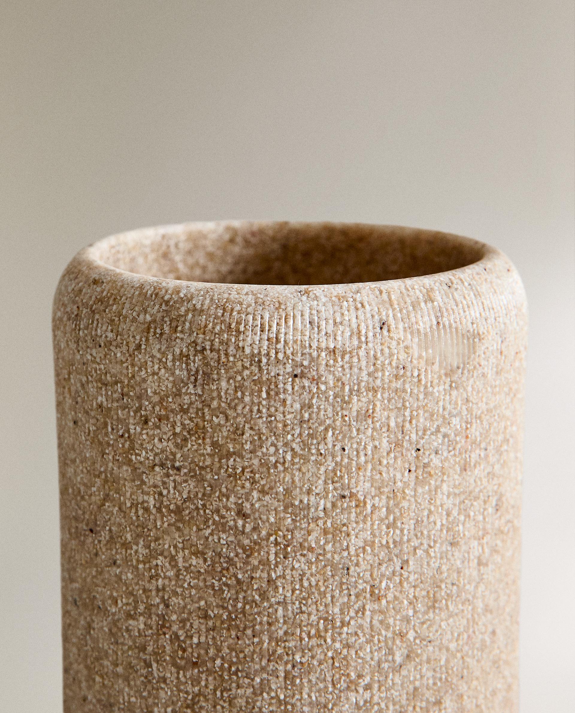 RESIN TOOTHBRUSH HOLDER product thumbnail 5