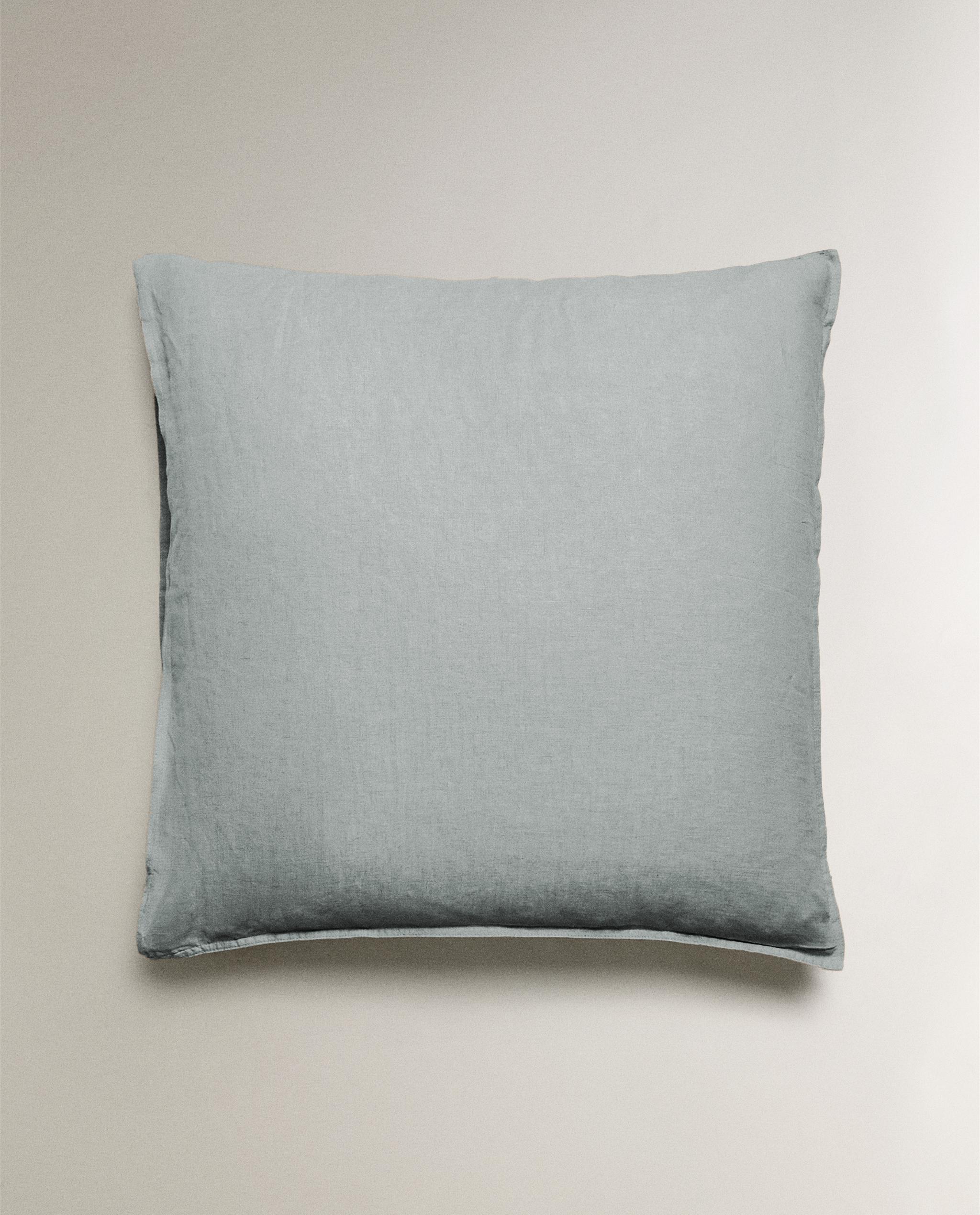 DUVET COVER, PILLOWCASES AND LAMP product thumbnail 16