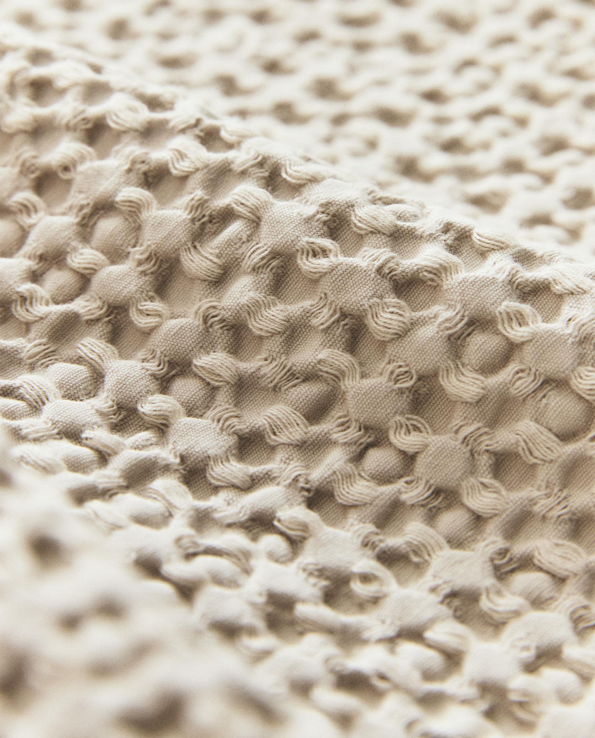 MINI WAFFLE KNIT BEDSPREAD MINI WAFFLE KNIT BEDSPREAD