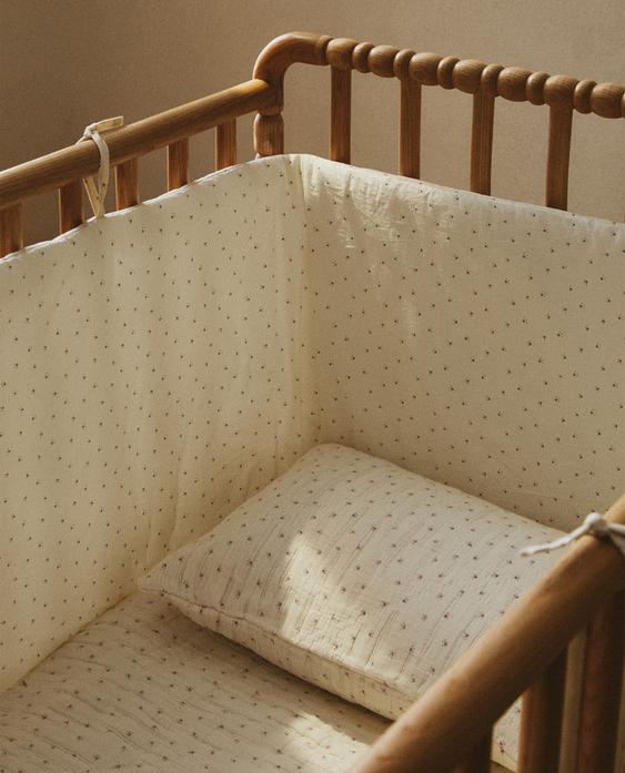 FLORAL BABY COT BUMPER COVER FLORAL BABY COT BUMPER COVER