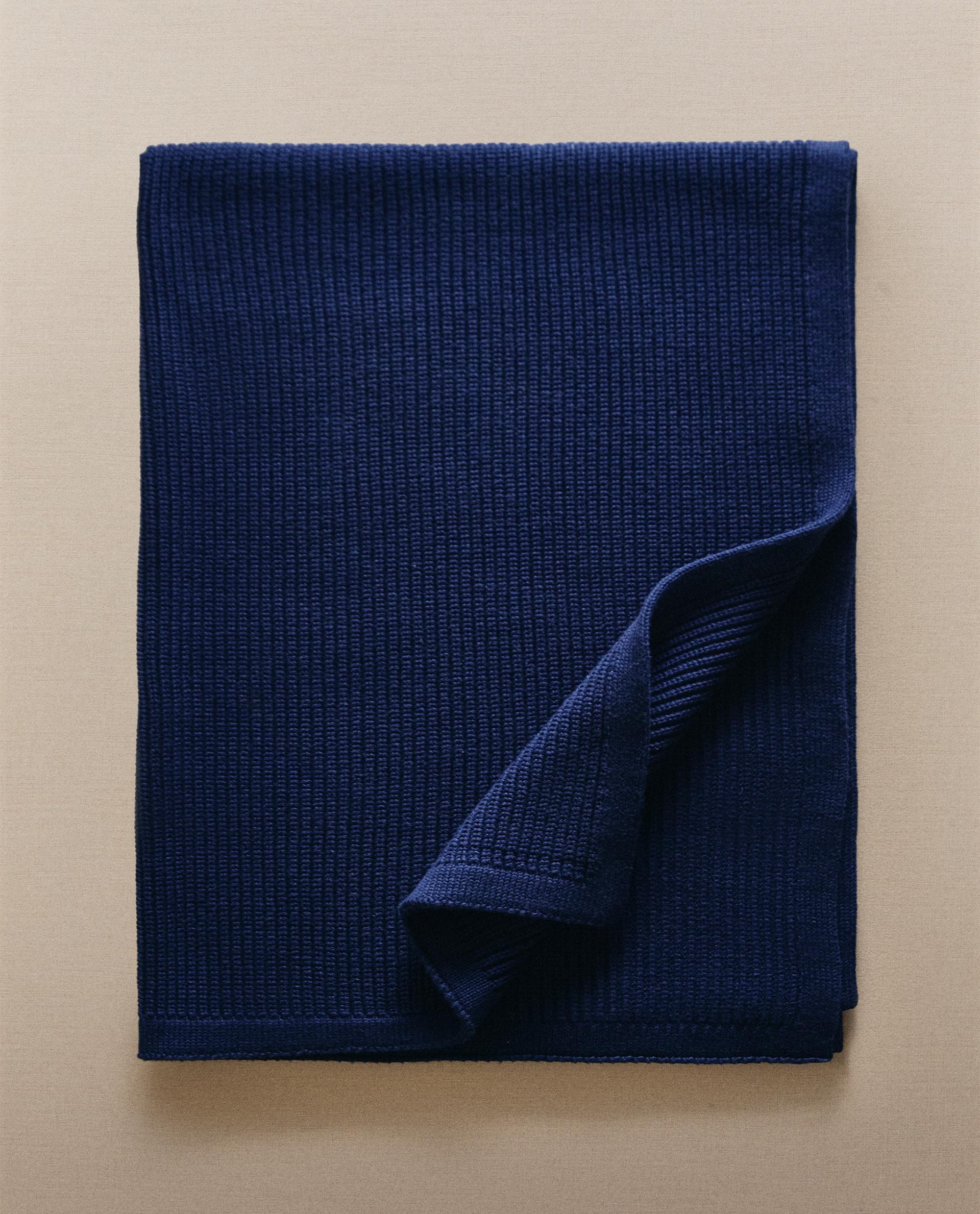 WAFFLE-KNIT COTTON BABY BLANKET WAFFLE-KNIT COTTON BABY BLANKET