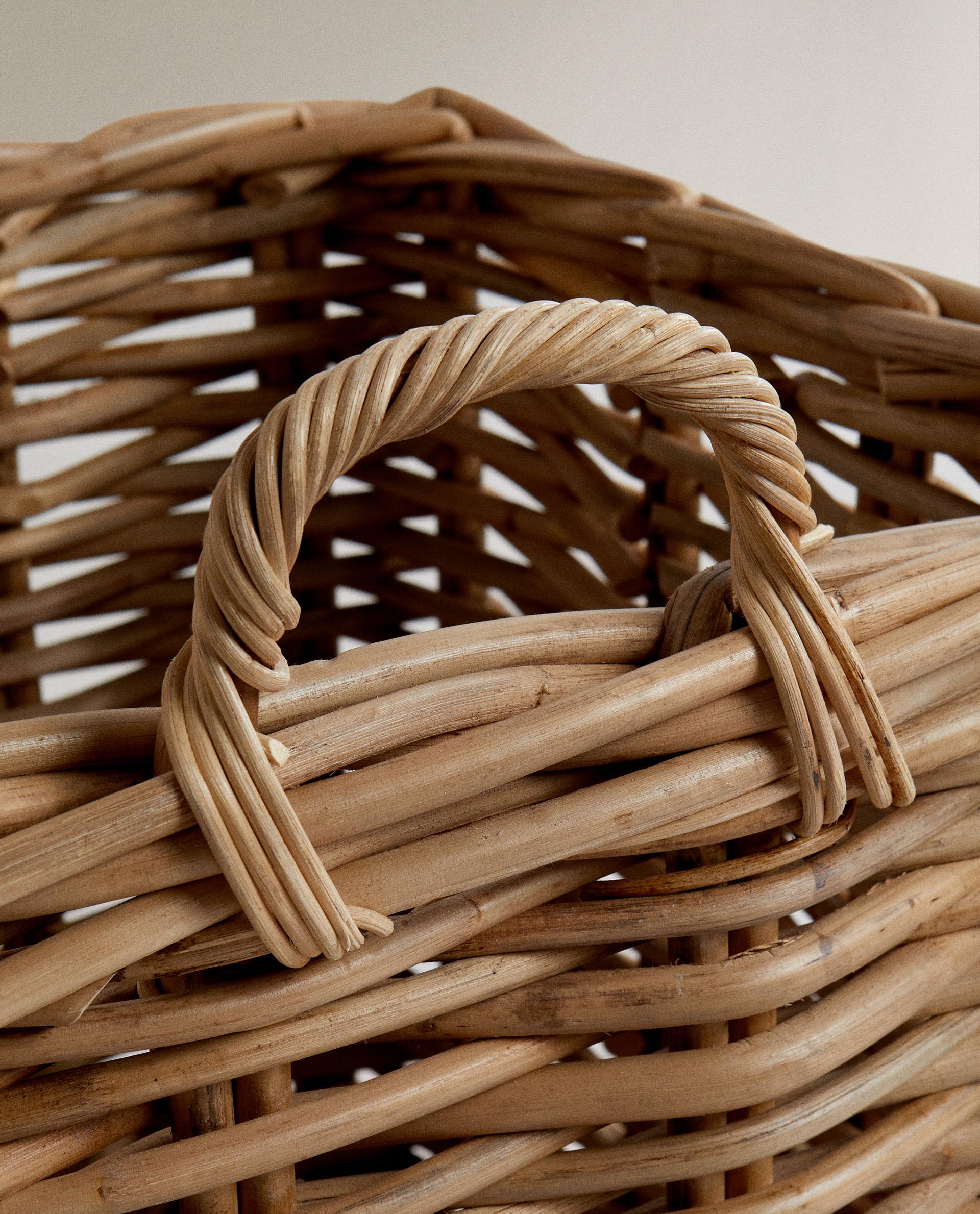 LARGE CHUNKY RATTAN BASKET