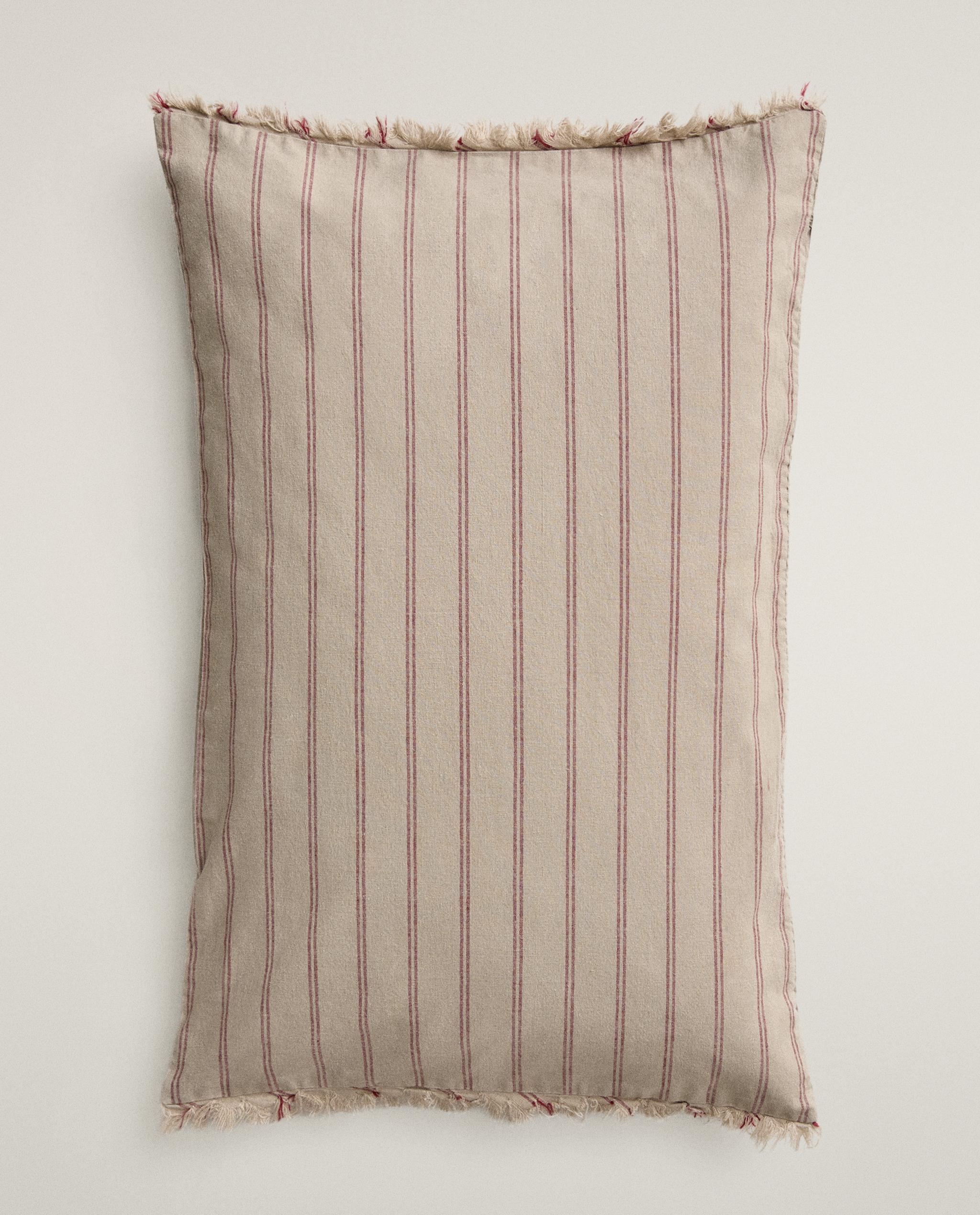 STRIPED CUSHION COVER product thumbnail 4