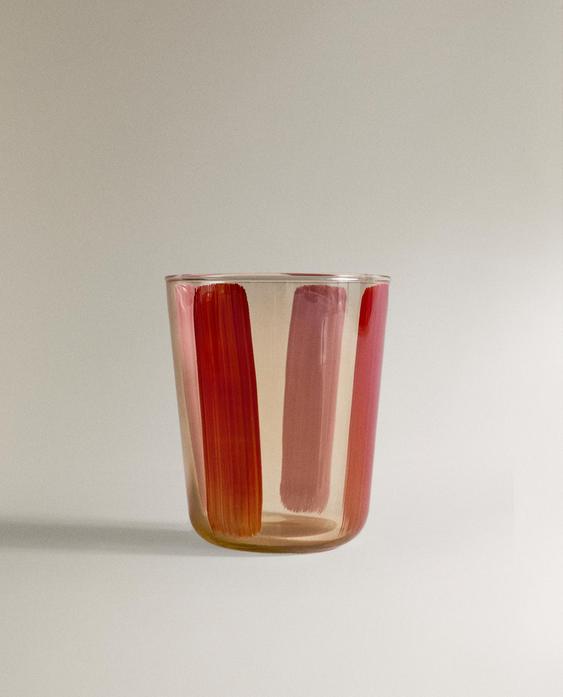 كوب زجاج مخطط كوب زجاج مخطط