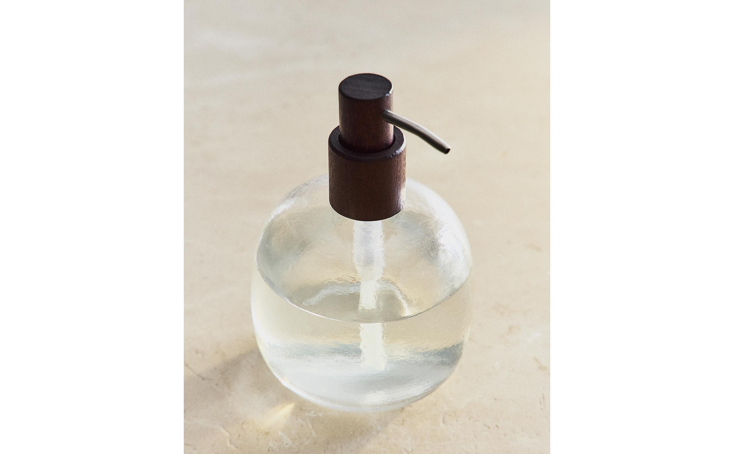 ACACIA AND CERAMIC WOOD SOAP DISPENSER product thumbnail 9