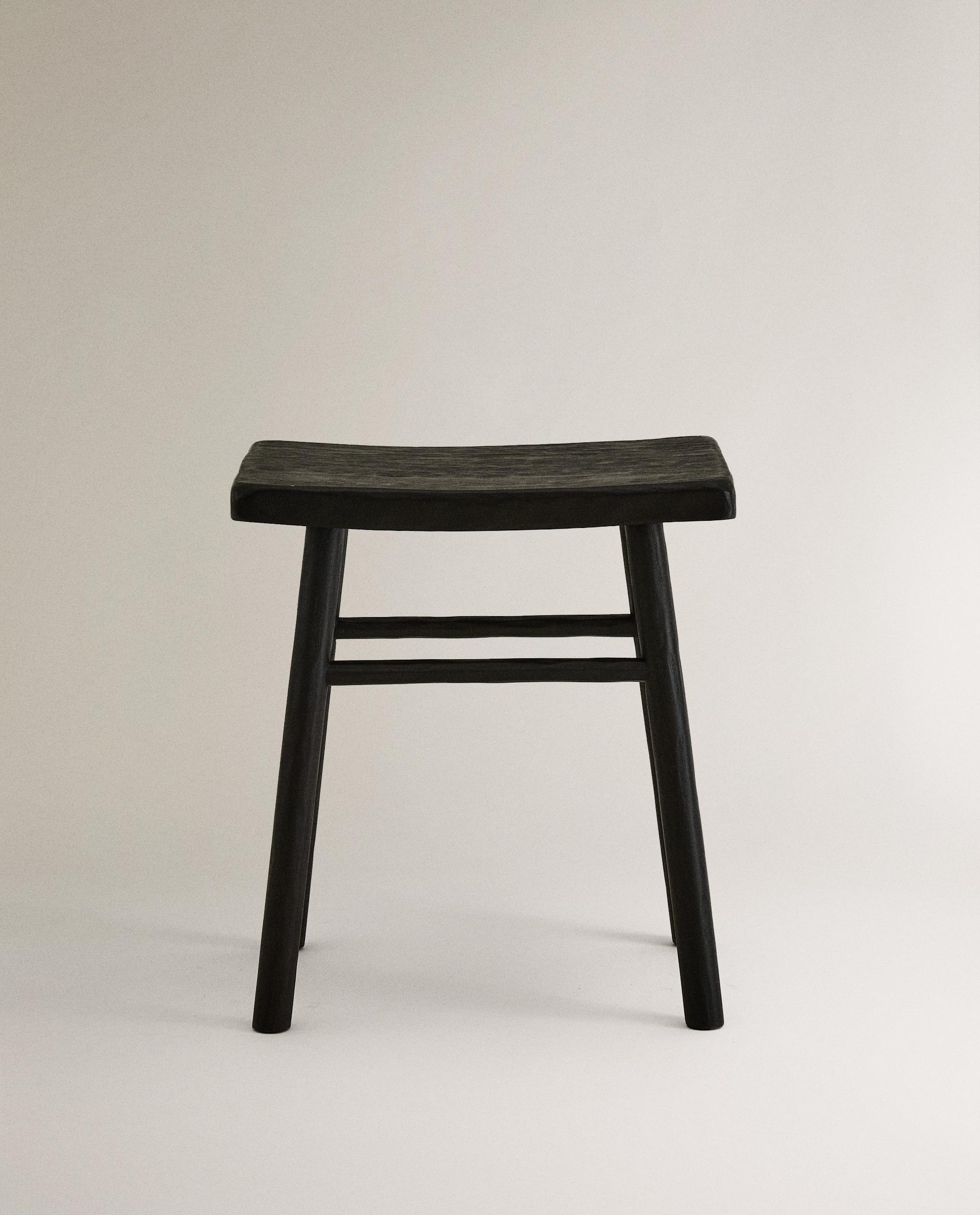ハンマードウッドスツール | Zara Home 日本/Japan