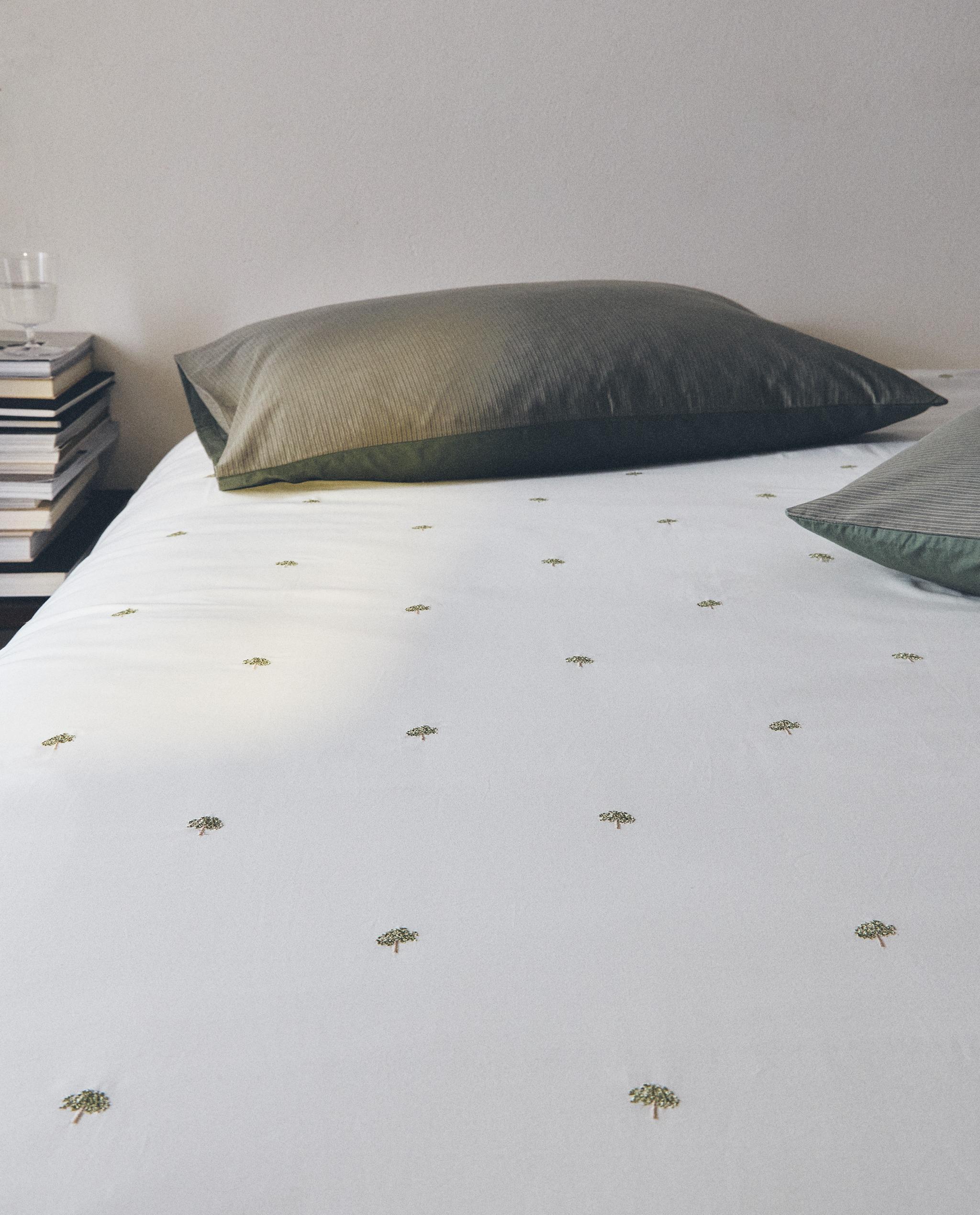 DUVET COVER WITH EMBROIDERED TREES product thumbnail 8