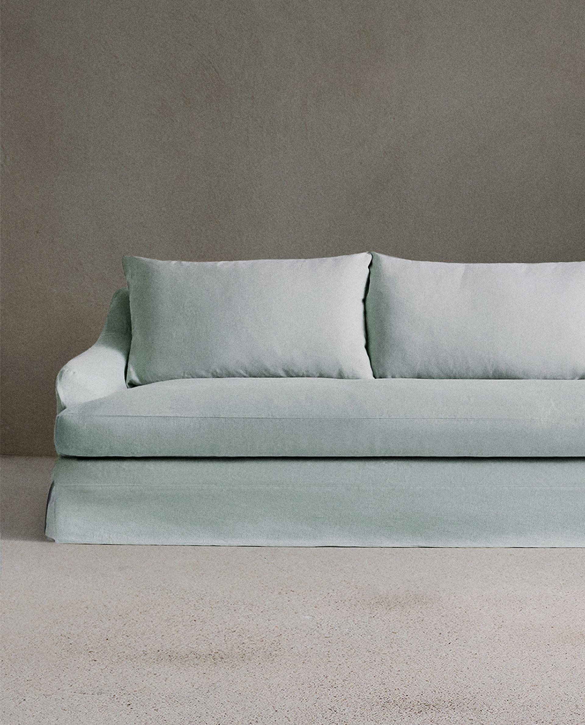 ZARA HOME リネン　アップホルスダード　ソファ　送料込み ZARA HOME BY BLASCO アップホルスタード ウォールナット アーム