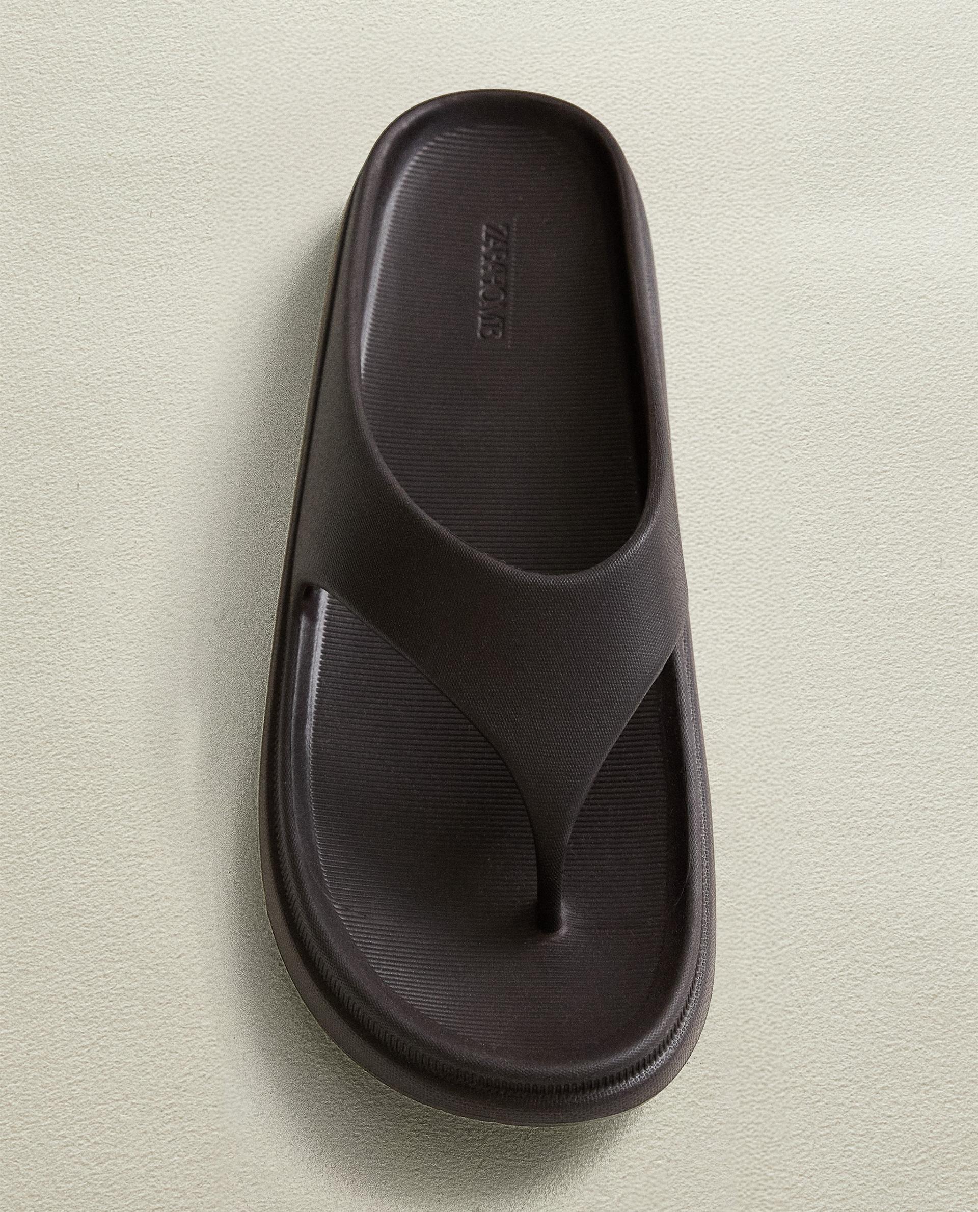 RUBBERISED POOL SANDALS RUBBERISED POOL SANDALS