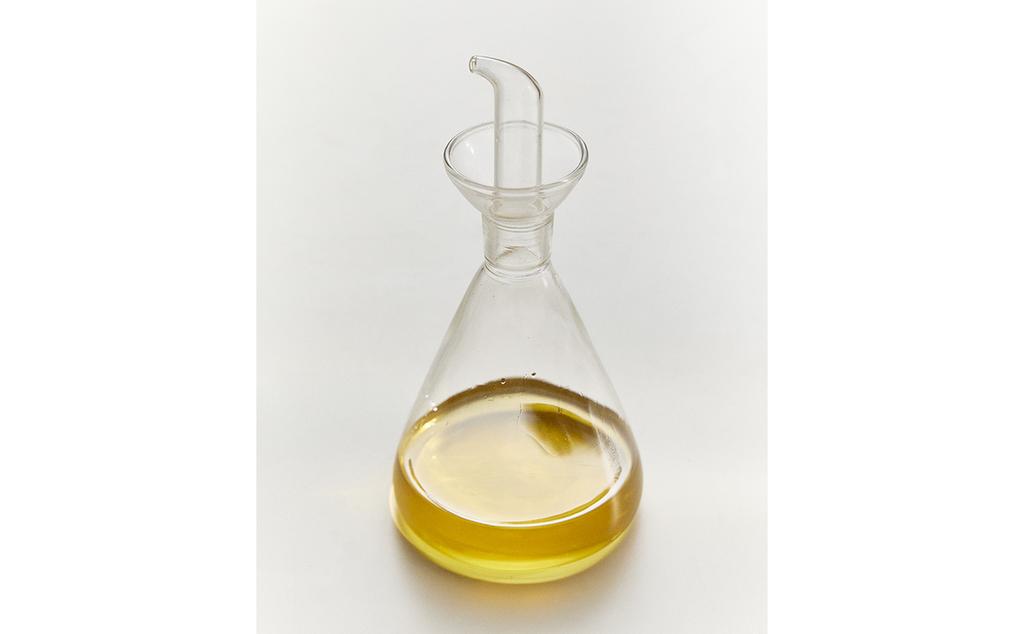 STEKLENIČKA ZA OLJE IZ BOROSILIKATNEGA STEKLA