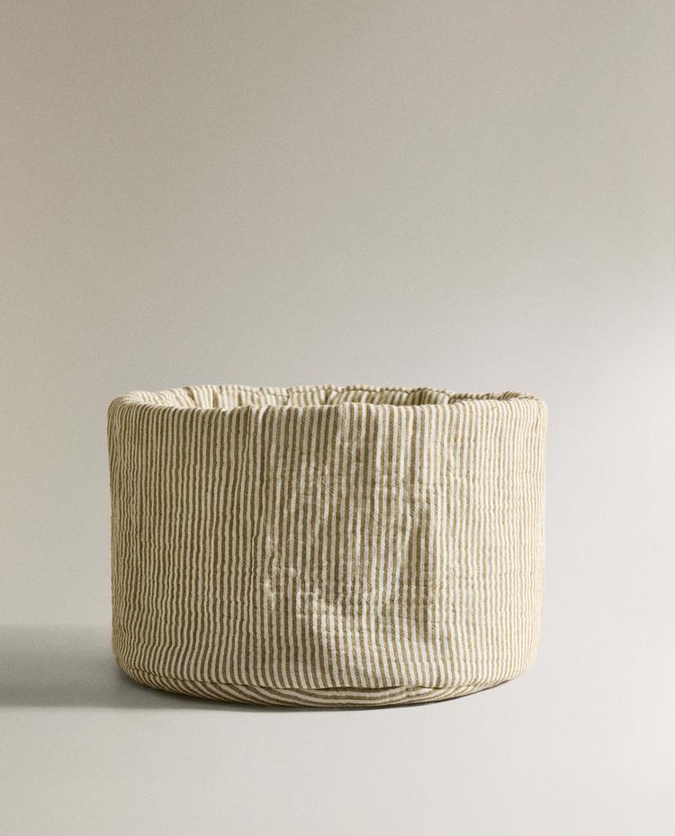 STRIPED MUSLIN ROUND BABY ORGANISER STRIPED MUSLIN ROUND BABY ORGANISER